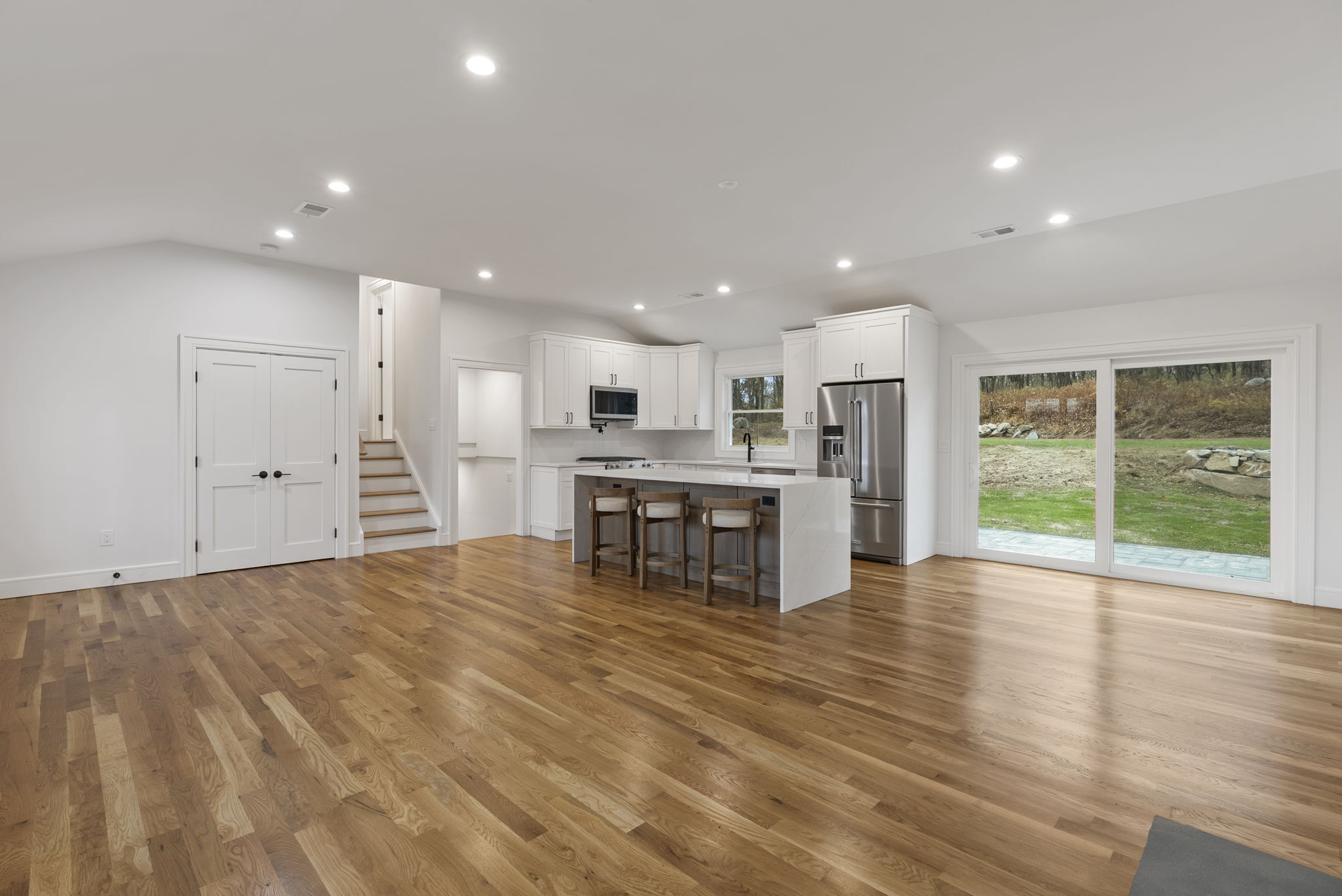 Photo 5 of 52 Curtis Road, Bridgewater, CT