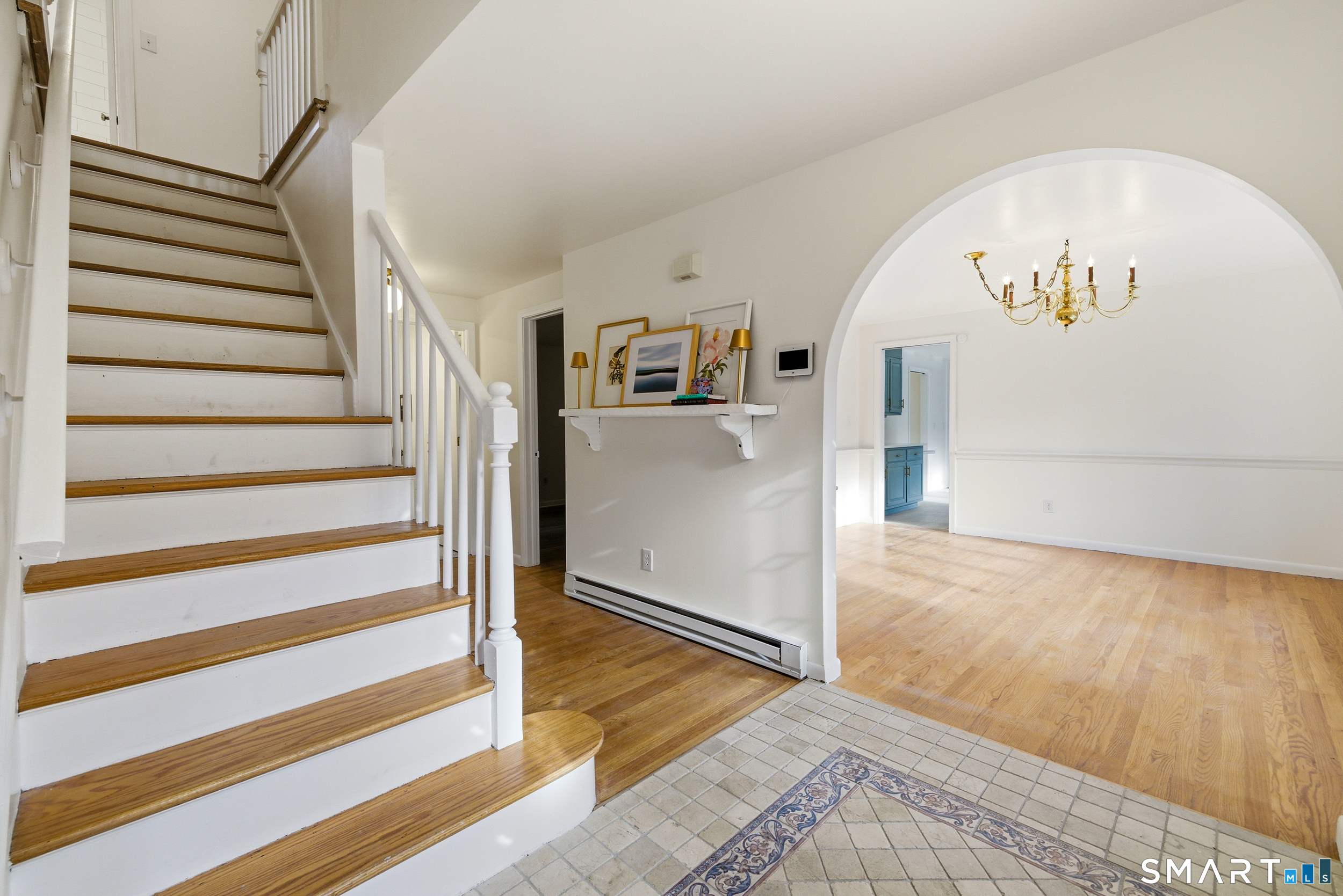 Homes for sale in Simsbury, CT | 6 Heritage Ln, Simsbury, CT 06070 | MLS# 24149992