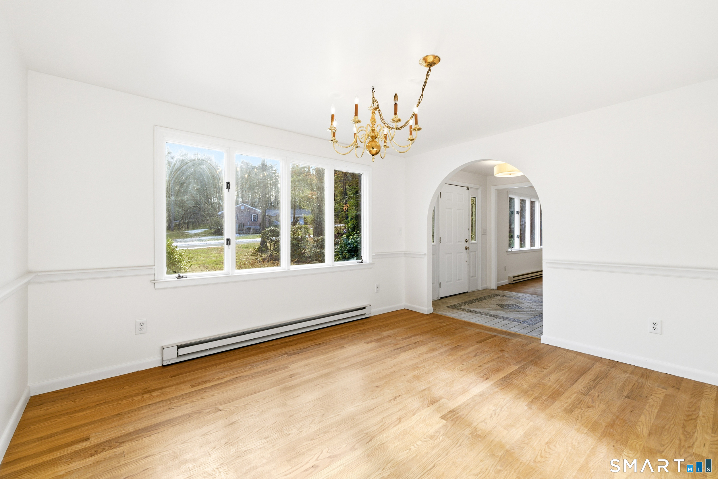 Homes for sale in Simsbury, CT | 6 Heritage Ln, Simsbury, CT 06070 | MLS# 24149992