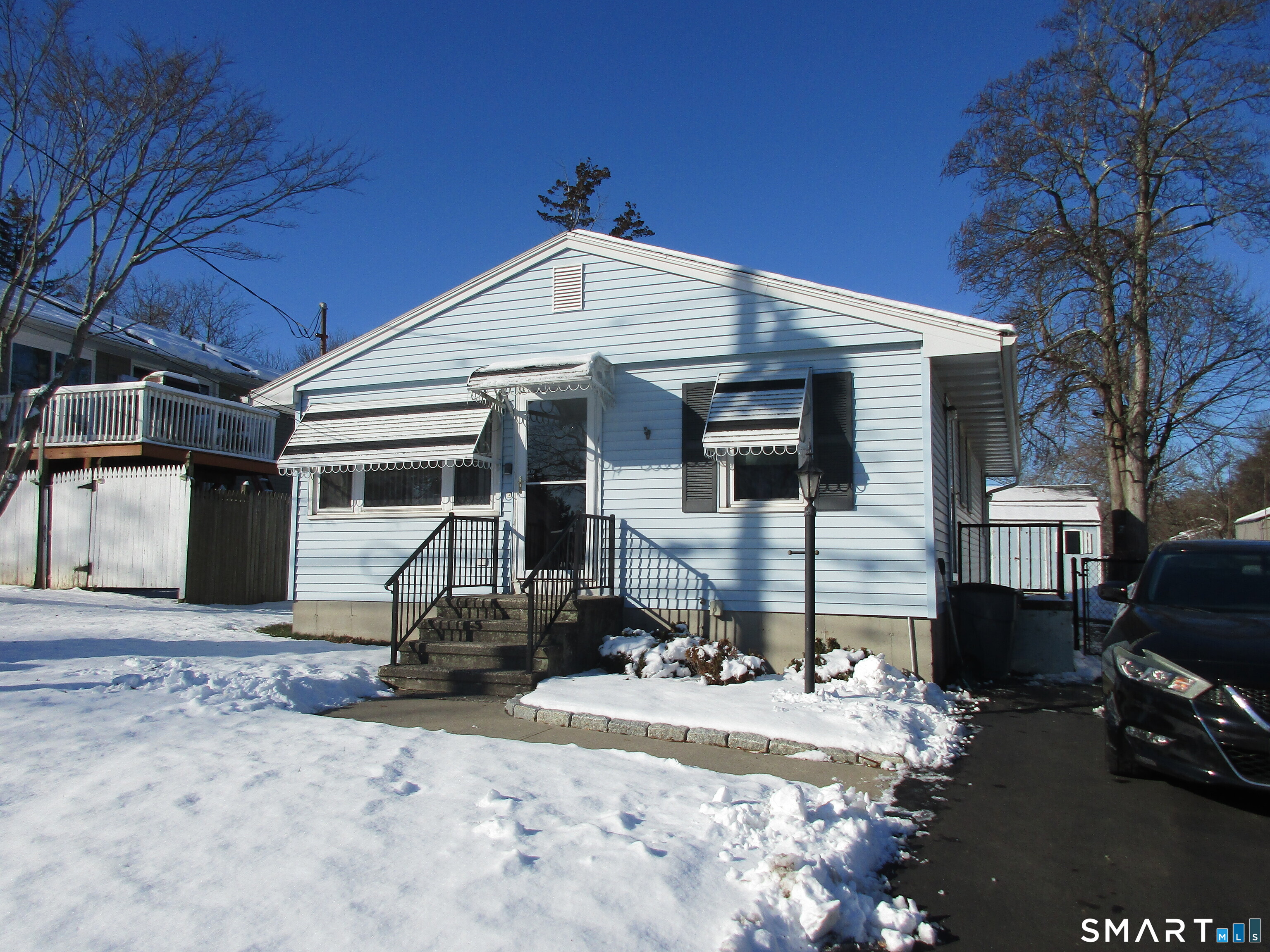 Homes for sale in East Haven, CT | 50 Dale St, East Haven, CT 06513 | MLS# 24150154