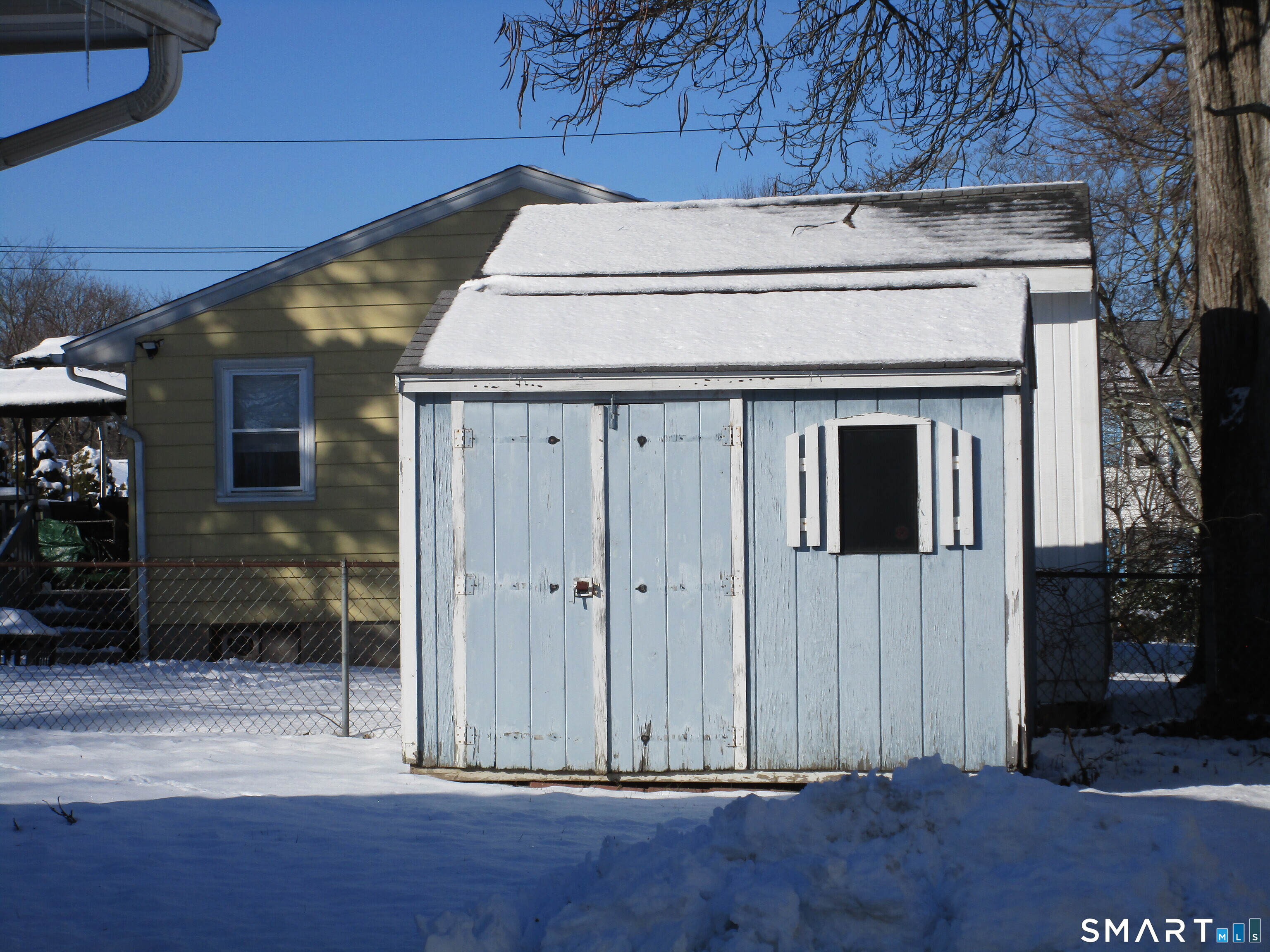 Homes for sale in East Haven, CT | 50 Dale St, East Haven, CT 06513 | MLS# 24150154