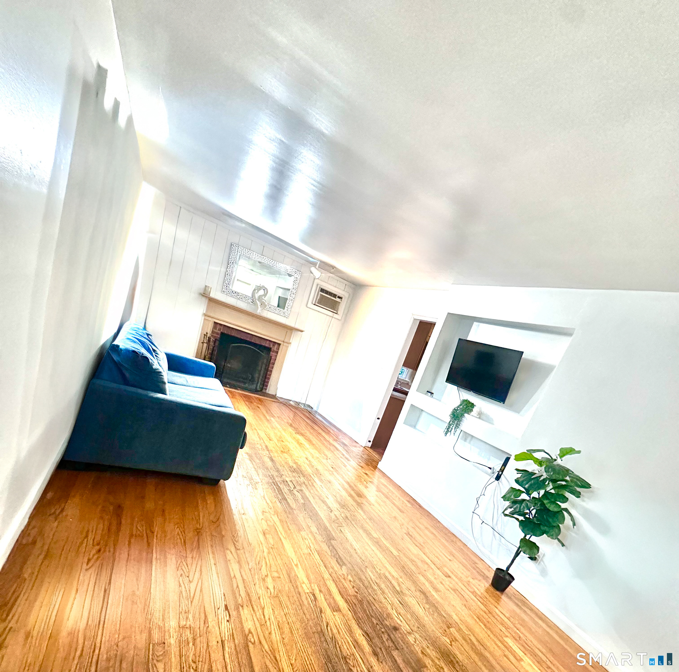 Homes for sale in Stamford, CT | 71 Deleo Dr, Stamford, CT 06906 | MLS# 24129919