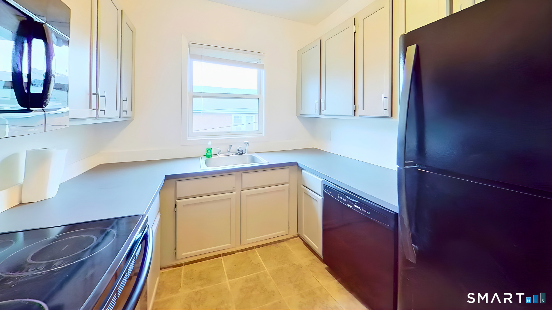 Photo 8 of 72 Chestnut Street, Norwalk, CT