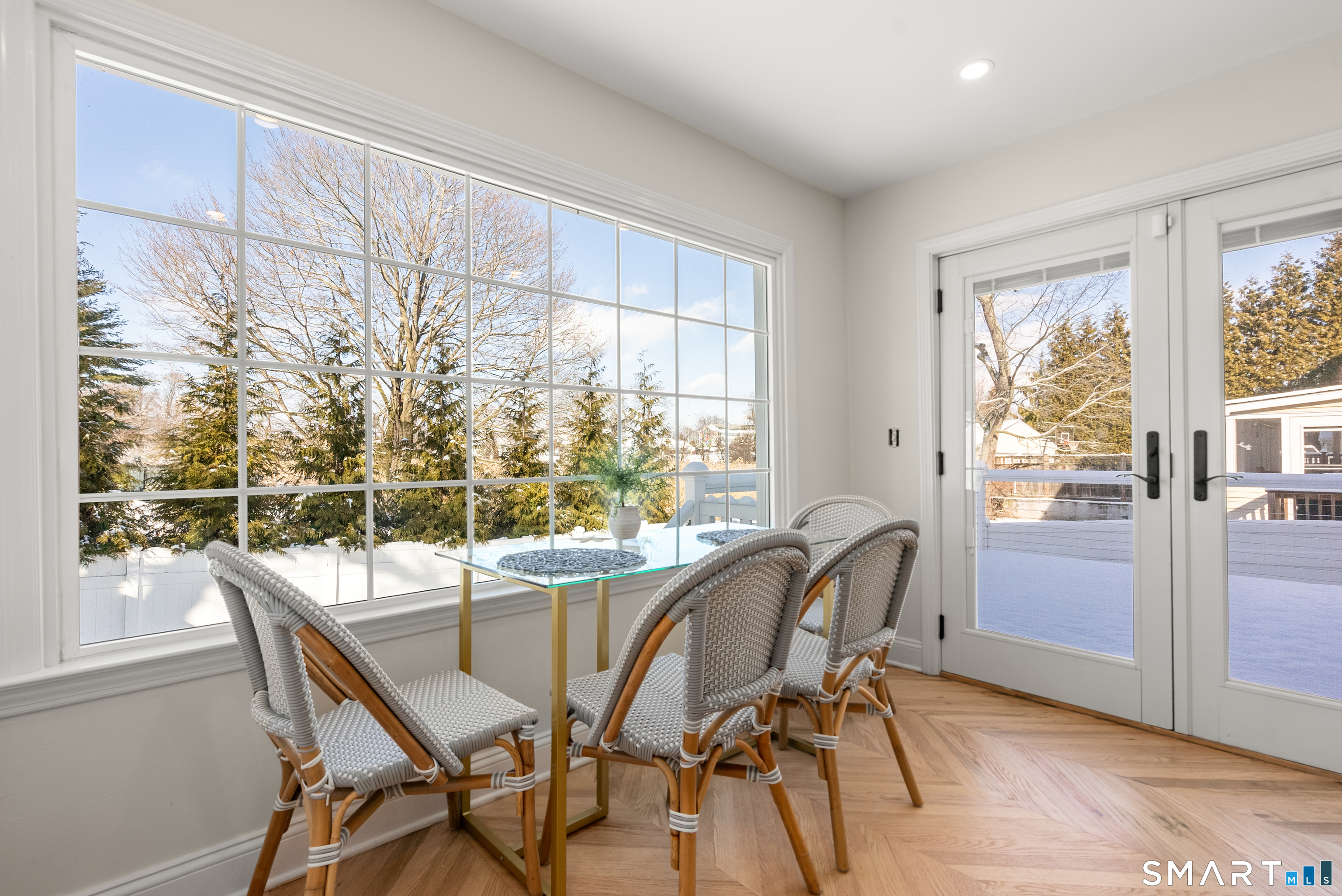 Photo 18 of 98 Cambridge Street, Fairfield, CT