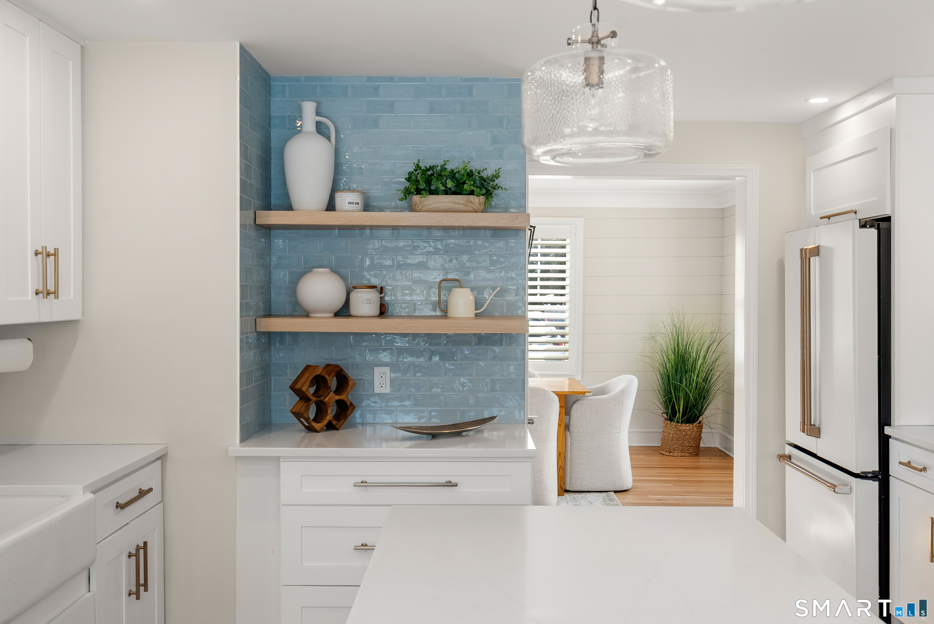 Photo 20 of 98 Cambridge Street, Fairfield, CT