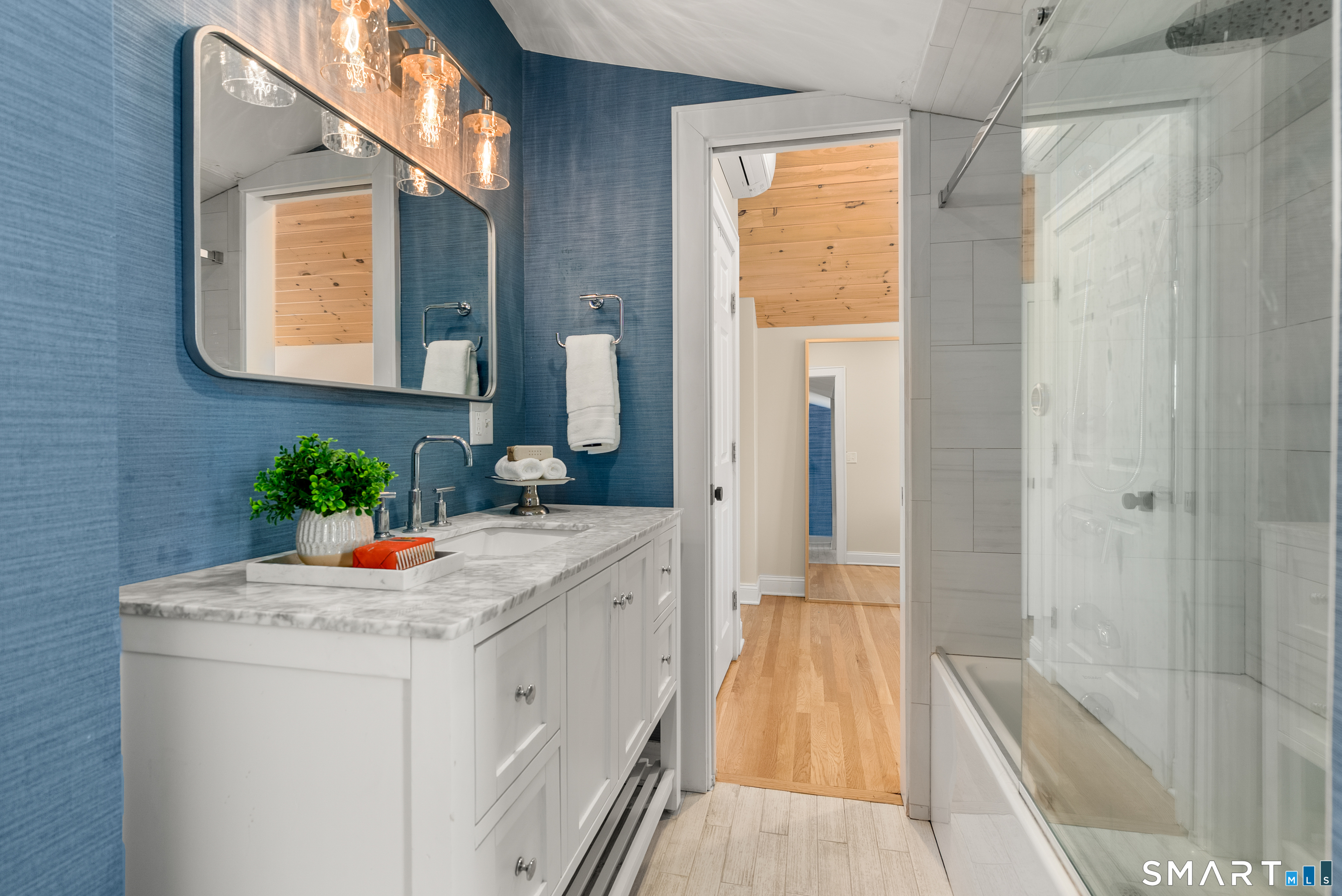 Photo 28 of 98 Cambridge Street, Fairfield, CT