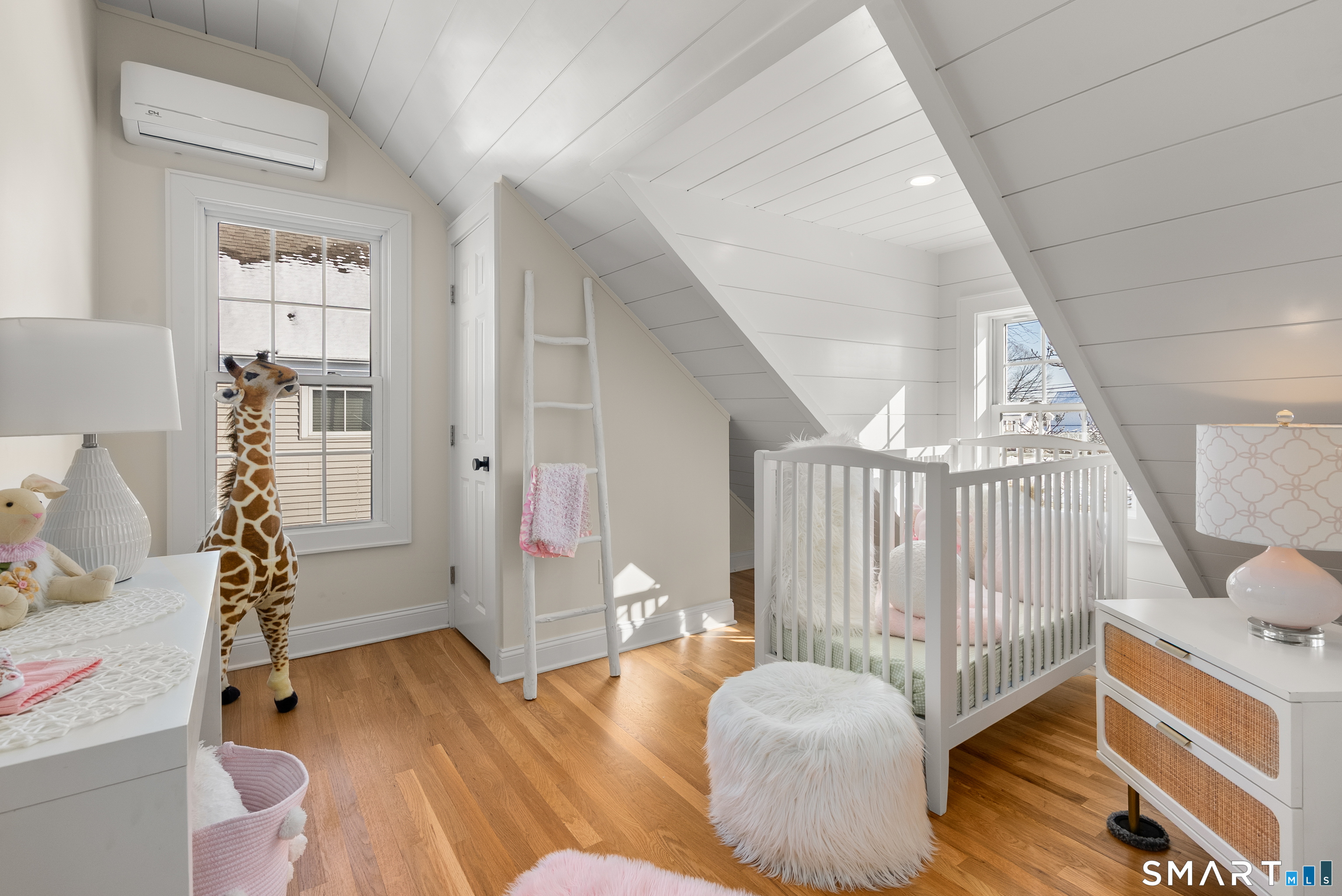 Photo 32 of 98 Cambridge Street, Fairfield, CT