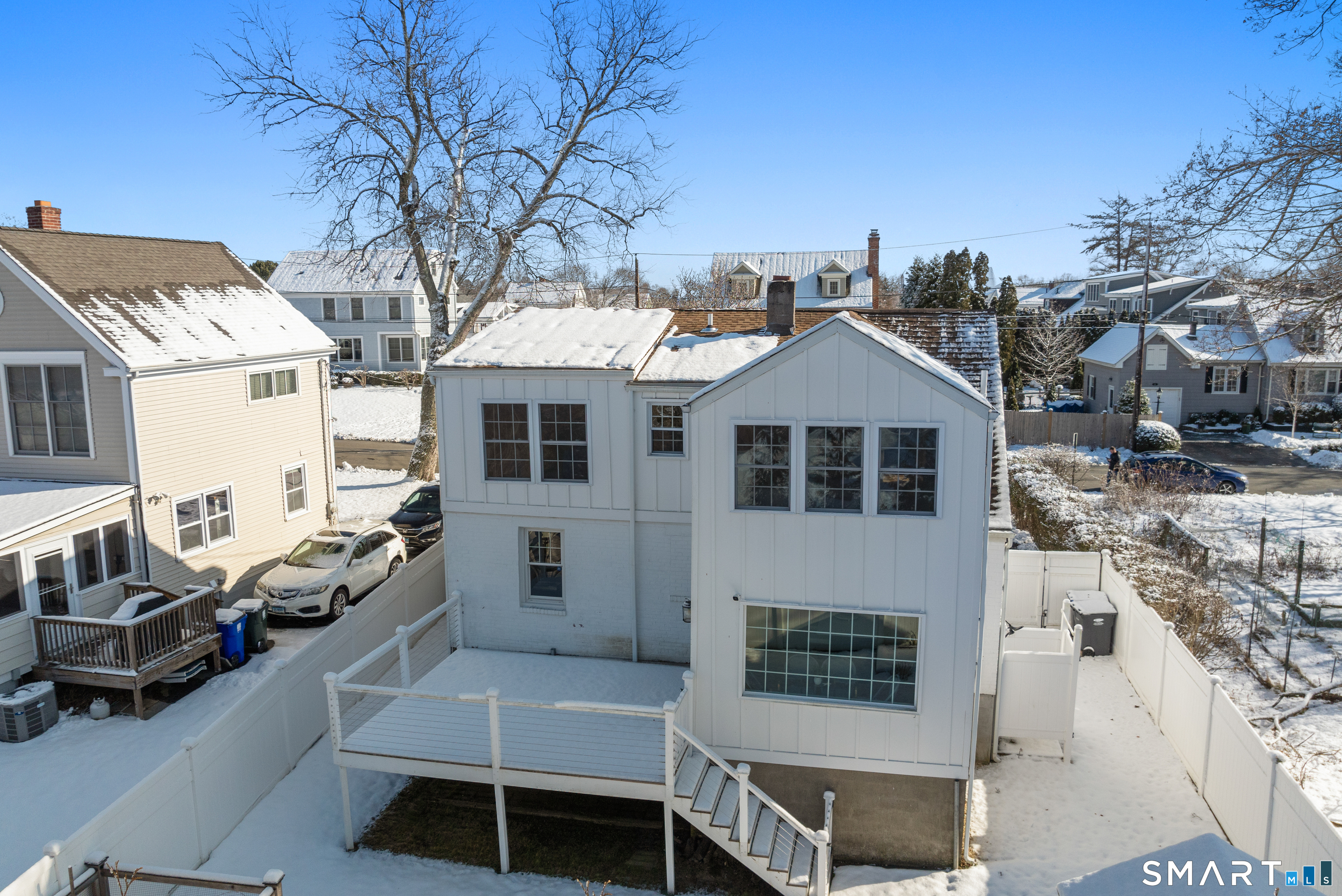 Photo 4 of 98 Cambridge Street, Fairfield, CT