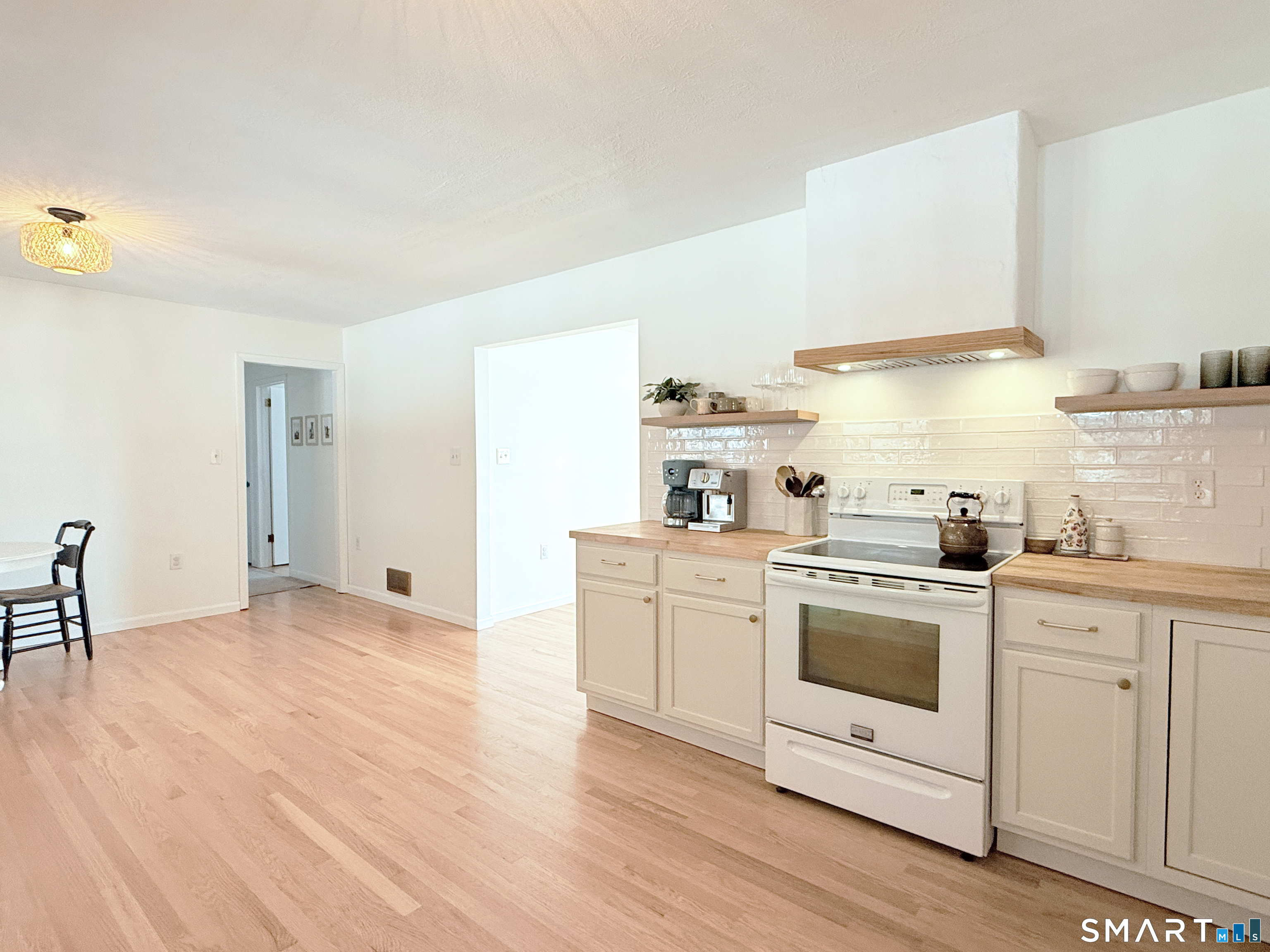 Homes for sale in Southington, CT | 71 Lowery Dr, Southington, CT 06489 | MLS# 24148543