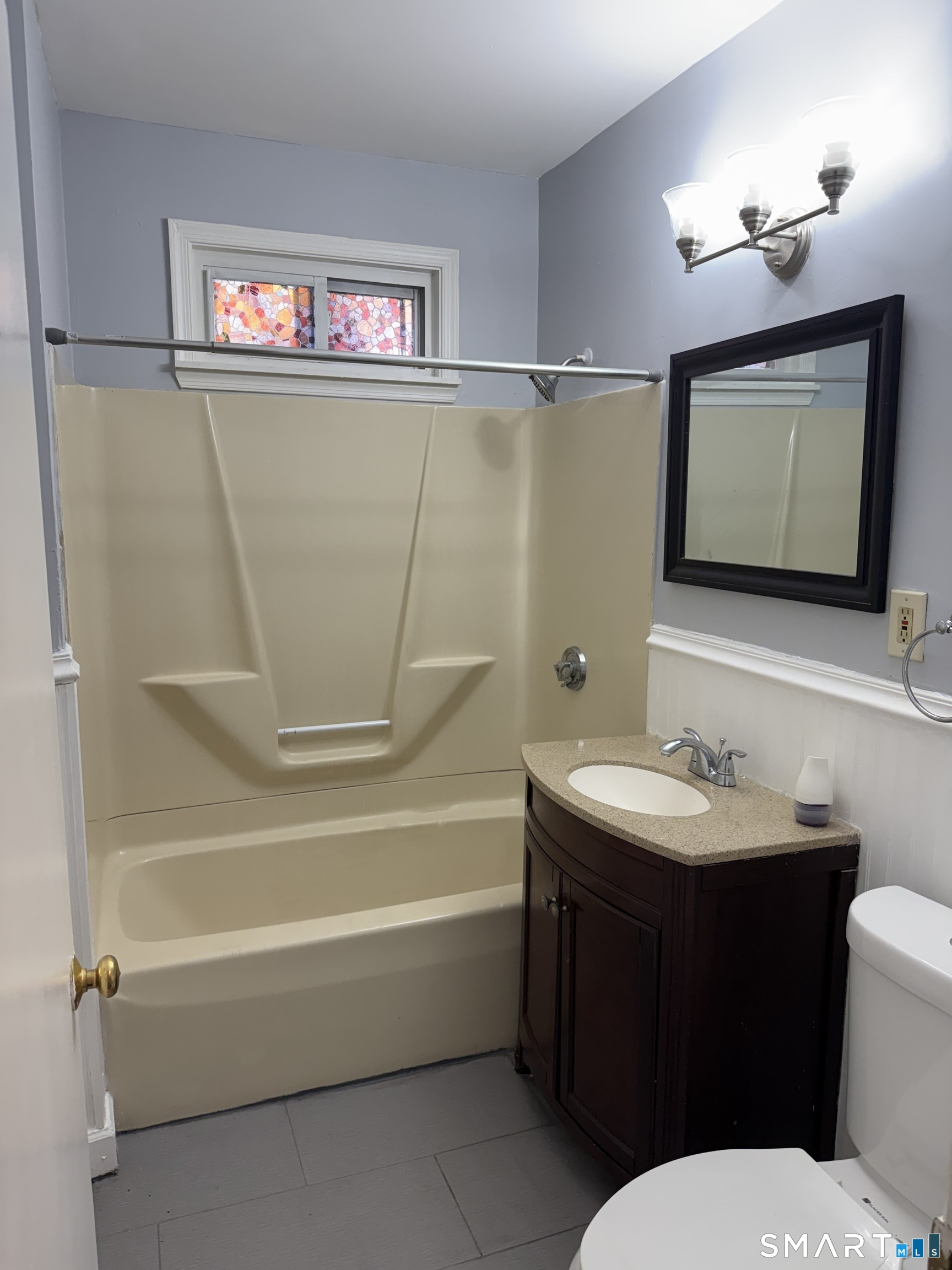 Photo 13 of 110 Evergreen Avenue, Hartford, CT