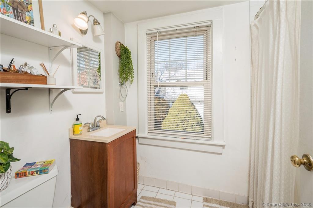 Photo 20 of 104 Palmer Avenue, Stamford, CT