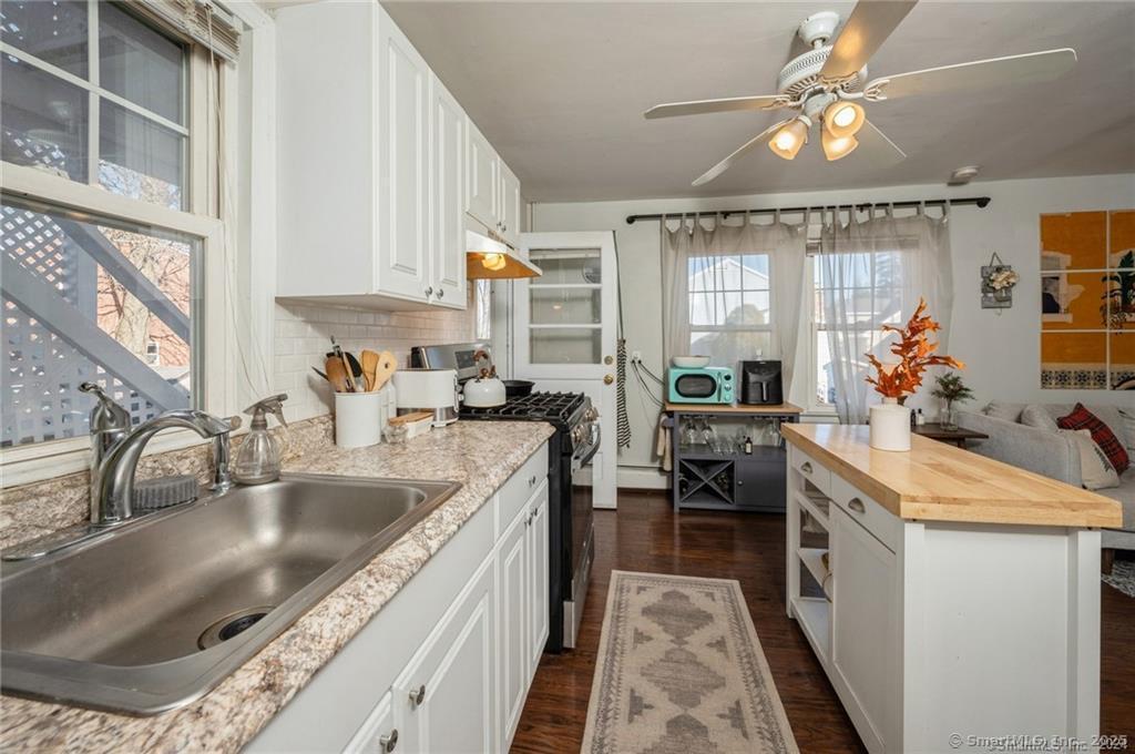 Photo 23 of 104 Palmer Avenue, Stamford, CT