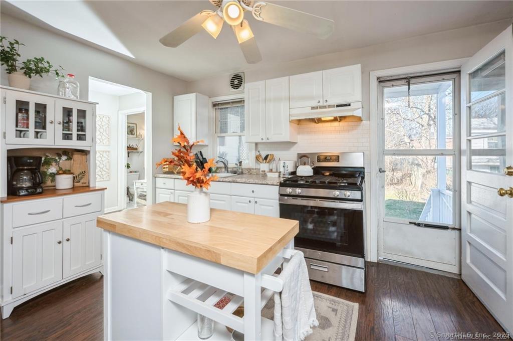 Photo 25 of 104 Palmer Avenue, Stamford, CT