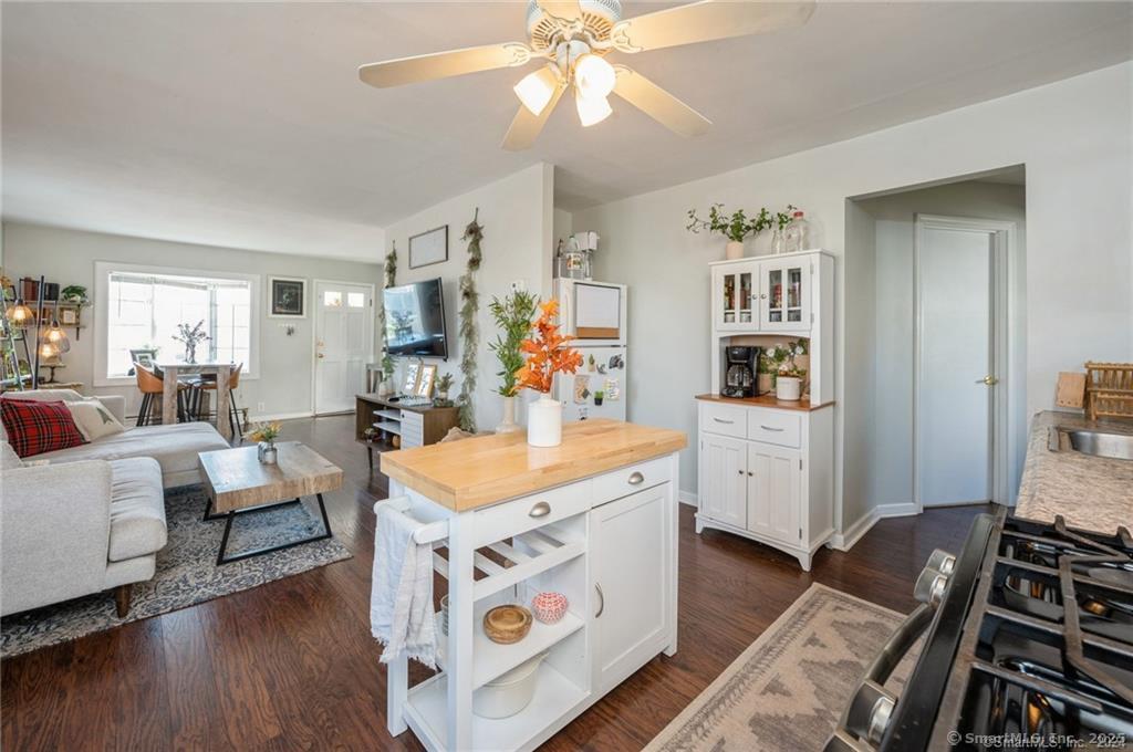 Photo 27 of 104 Palmer Avenue, Stamford, CT