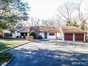 106 Hunting Ridge Road