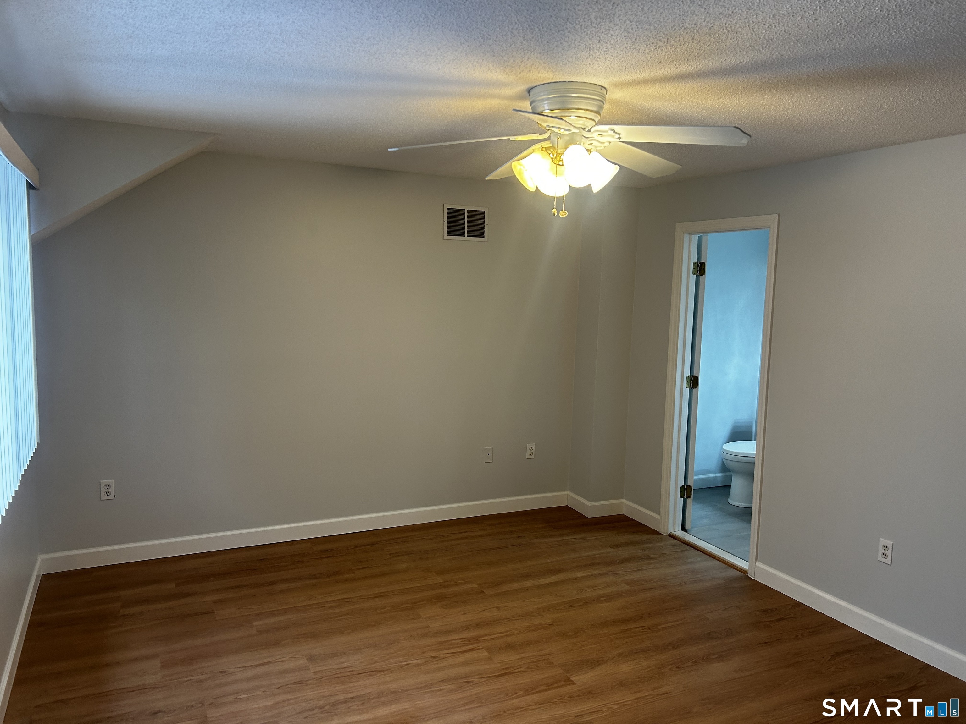 Photo 18 of 151 Wynwood Drive, Enfield, CT