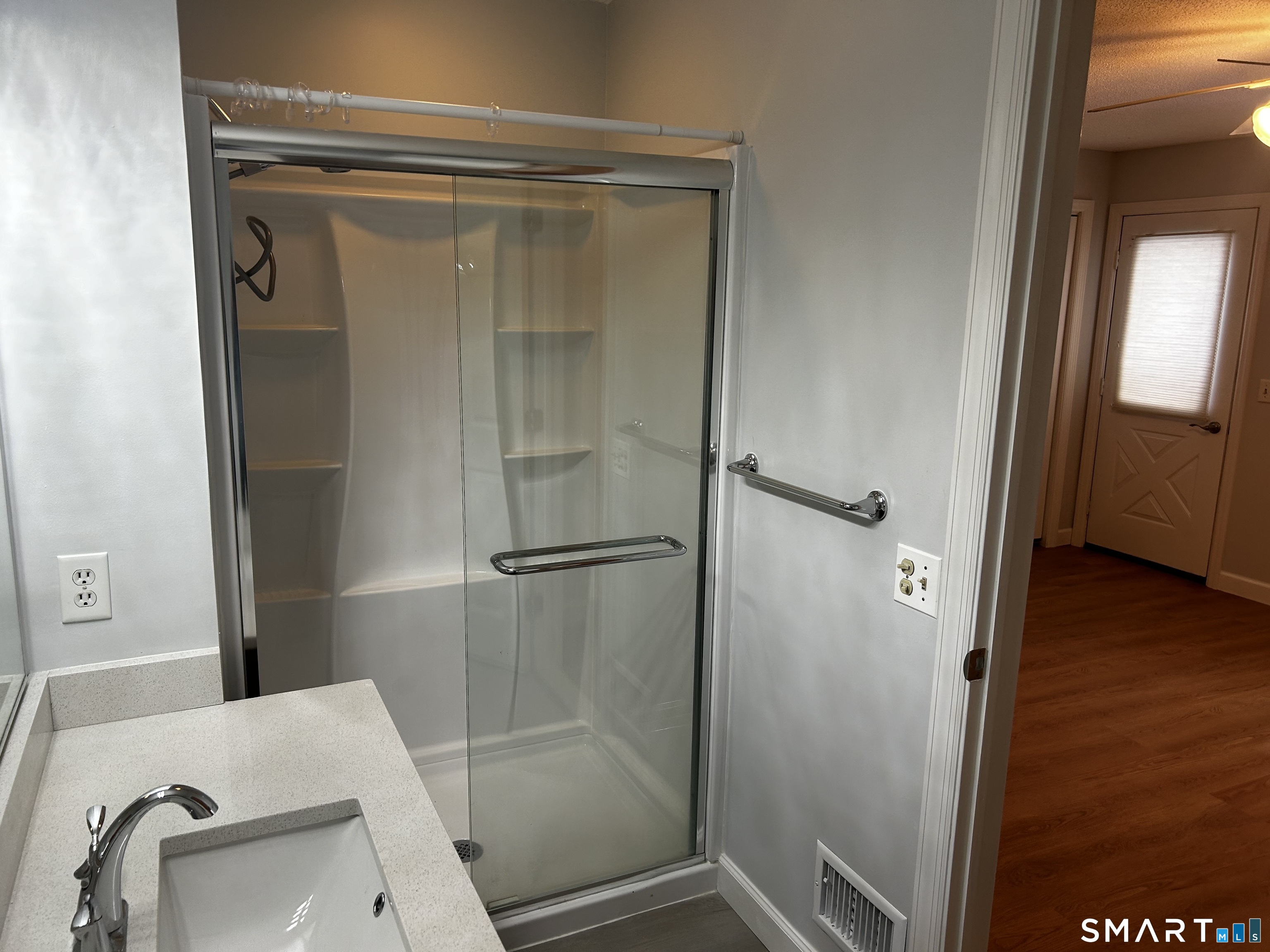 Photo 19 of 151 Wynwood Drive, Enfield, CT