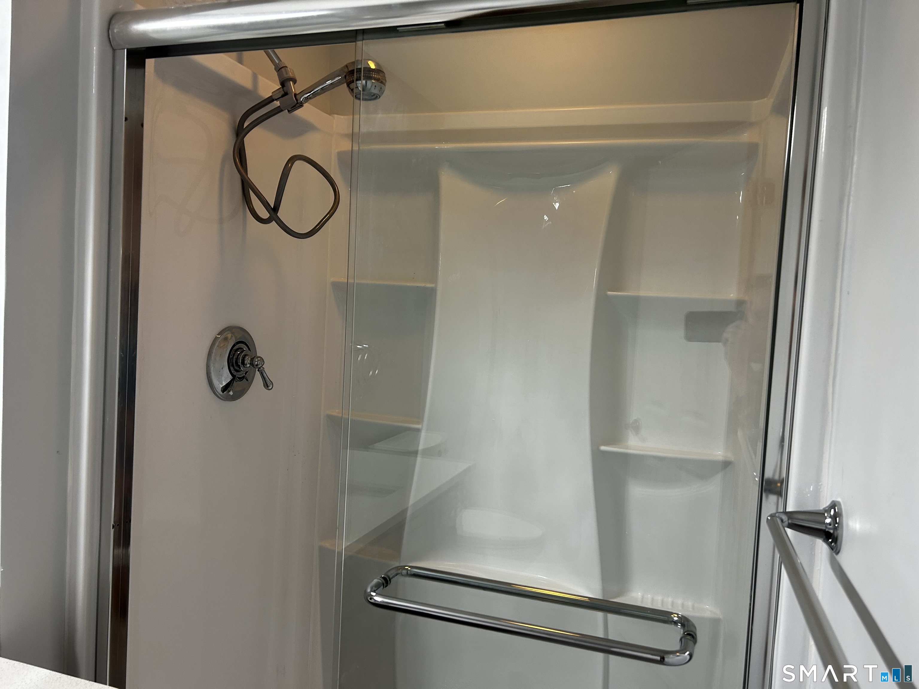 Photo 21 of 151 Wynwood Drive, Enfield, CT