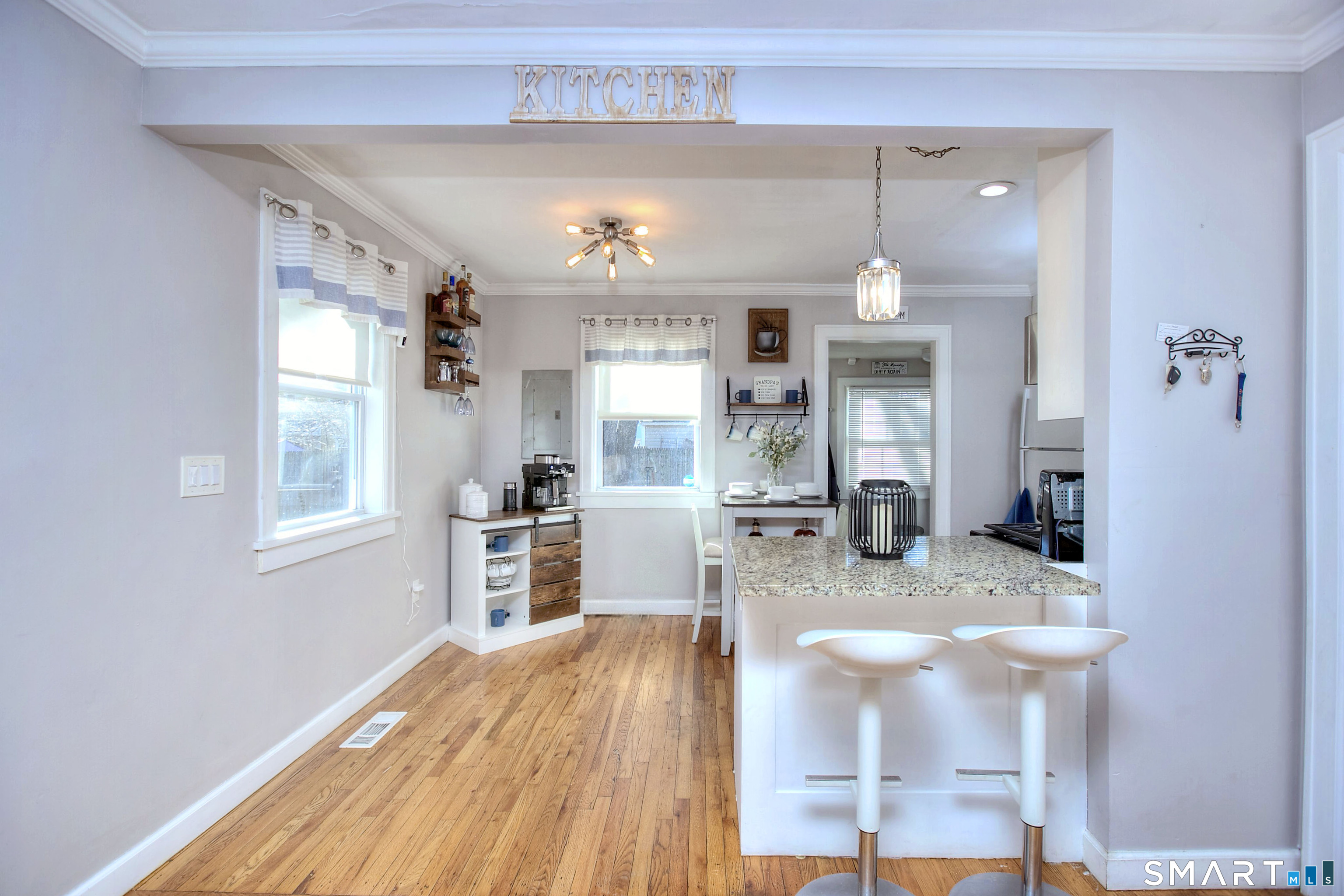 Photo 10 of 425 McKinley Avenue, Stratford, CT