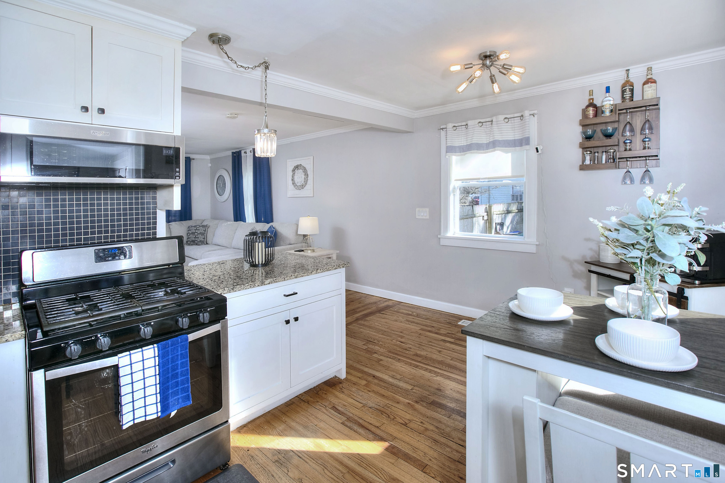 Photo 12 of 425 McKinley Avenue, Stratford, CT