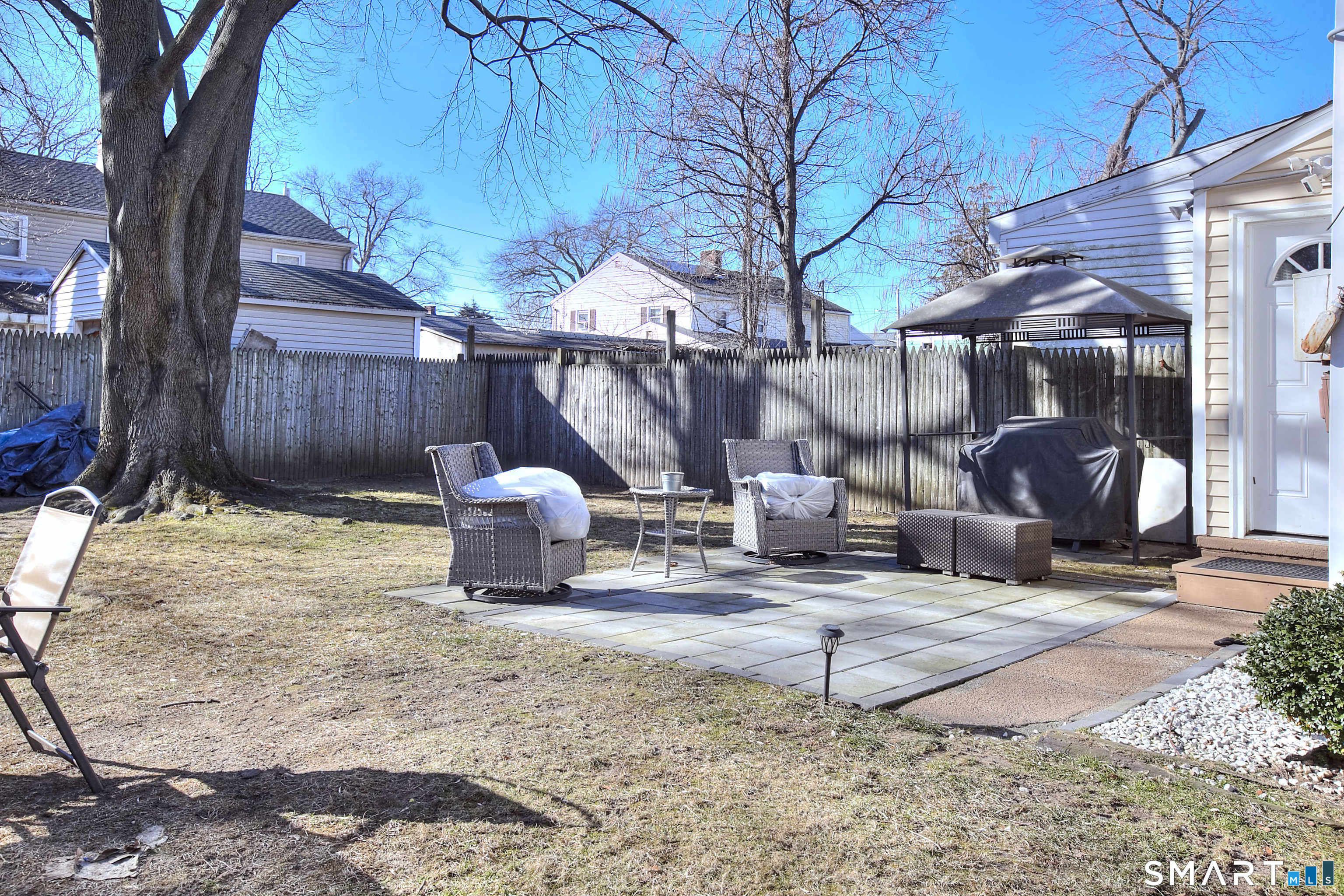 Photo 27 of 425 McKinley Avenue, Stratford, CT