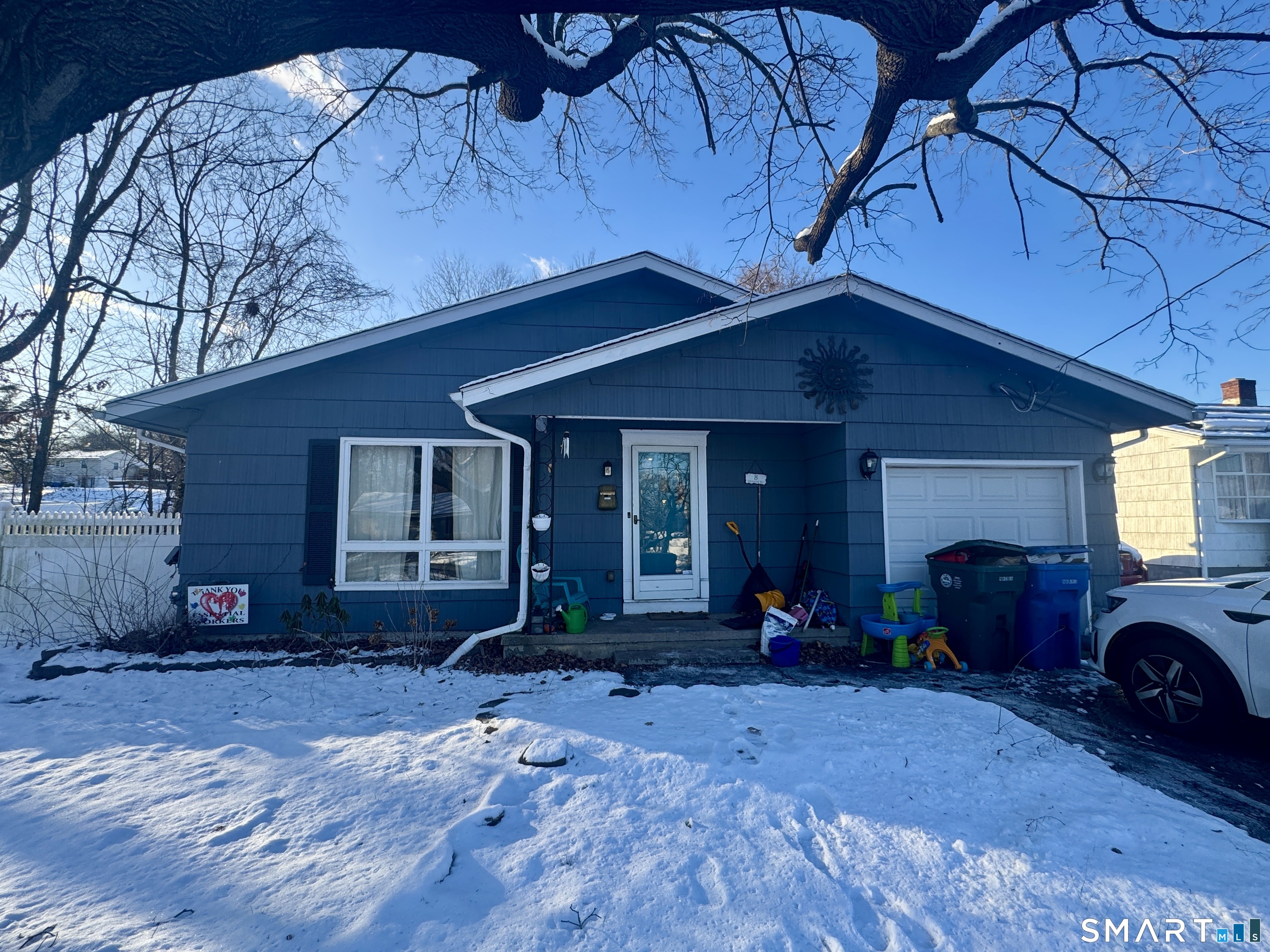 Homes for sale in Hamden, CT | 8 Meadow Rd, Hamden, CT 06514 | MLS# 24150273