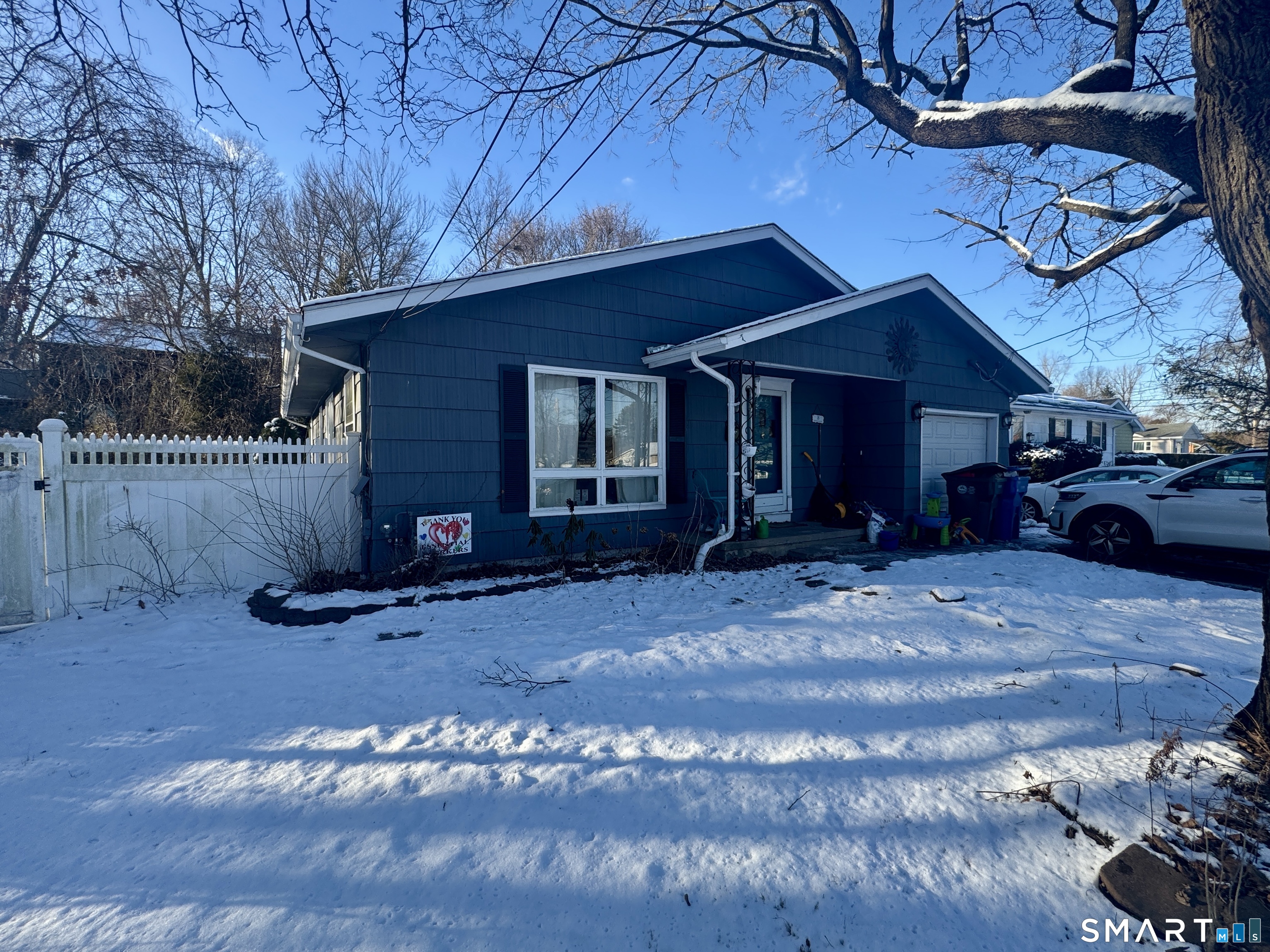 Homes for sale in Hamden, CT | 8 Meadow Rd, Hamden, CT 06514 | MLS# 24150273