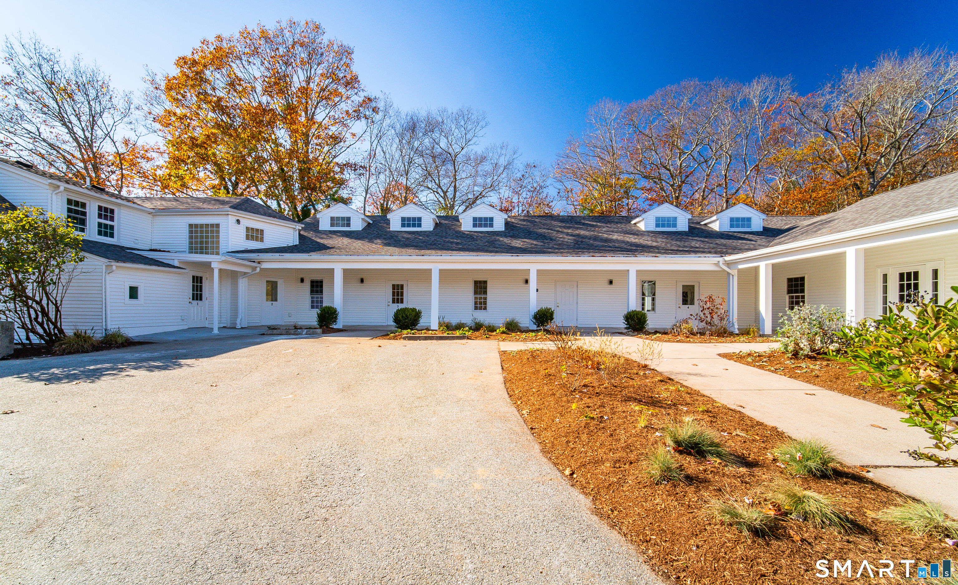 Photo 2 of 1154 Poquonnock Road, Groton, CT