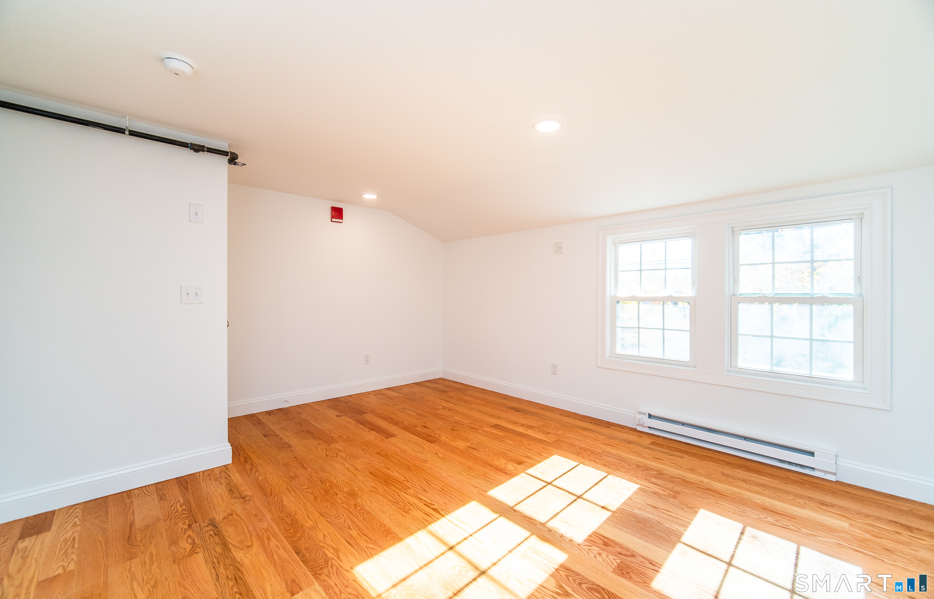 Photo 12 of 1154 Poquonnock Road, Groton, CT