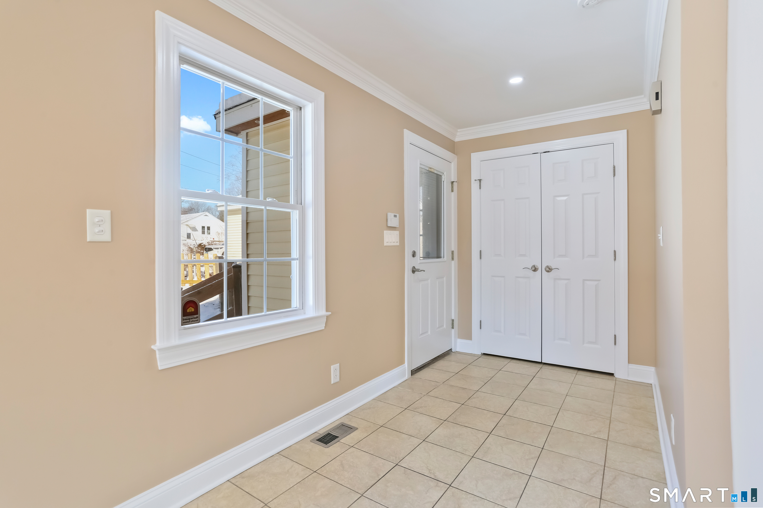 Homes for sale in Trumbull, CT | 75 Middlebrooks Ave, Trumbull, CT 06611 | MLS# 24147372