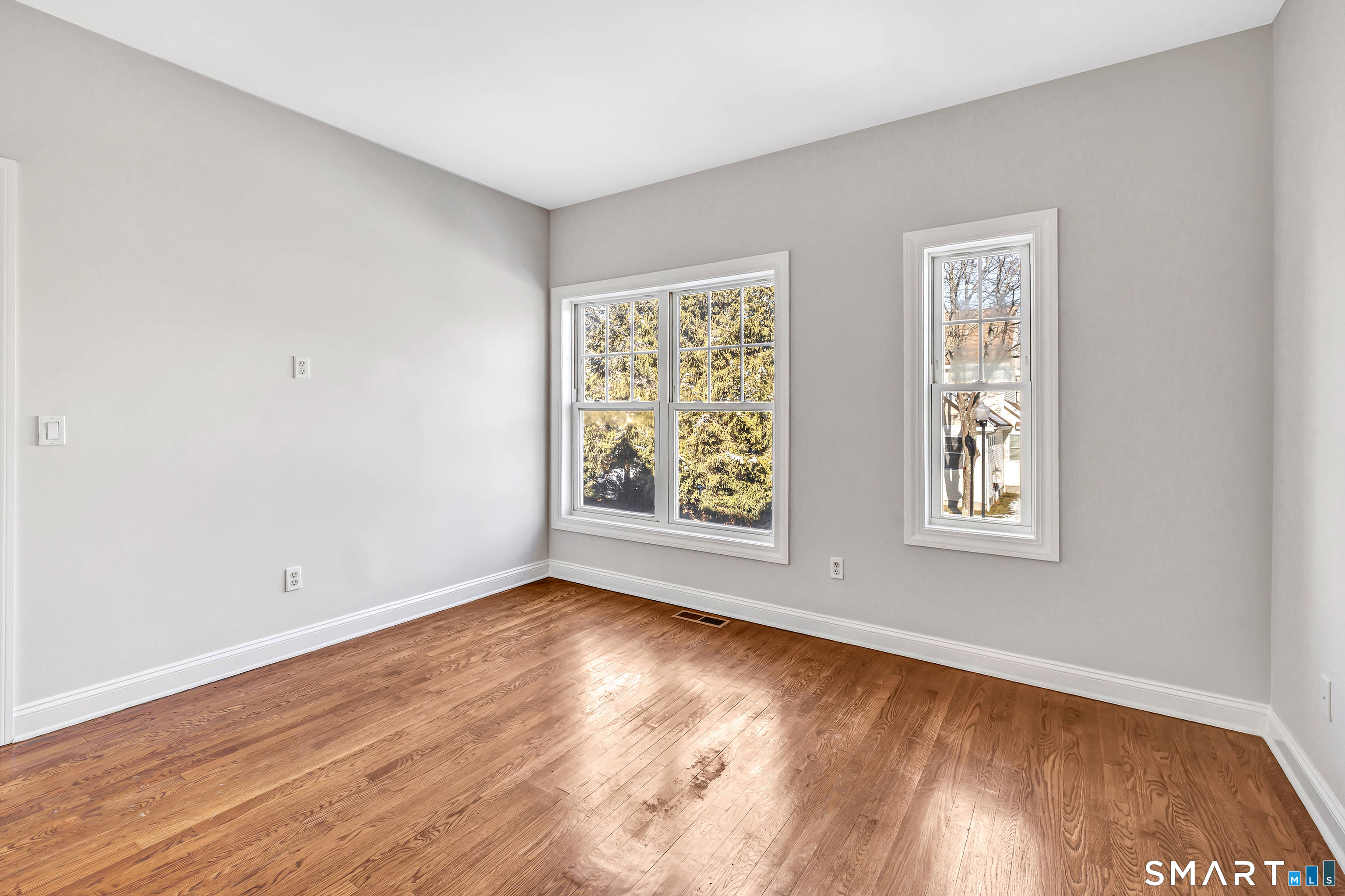 Photo 21 of 22 Ashwood Circle, Shelton, CT