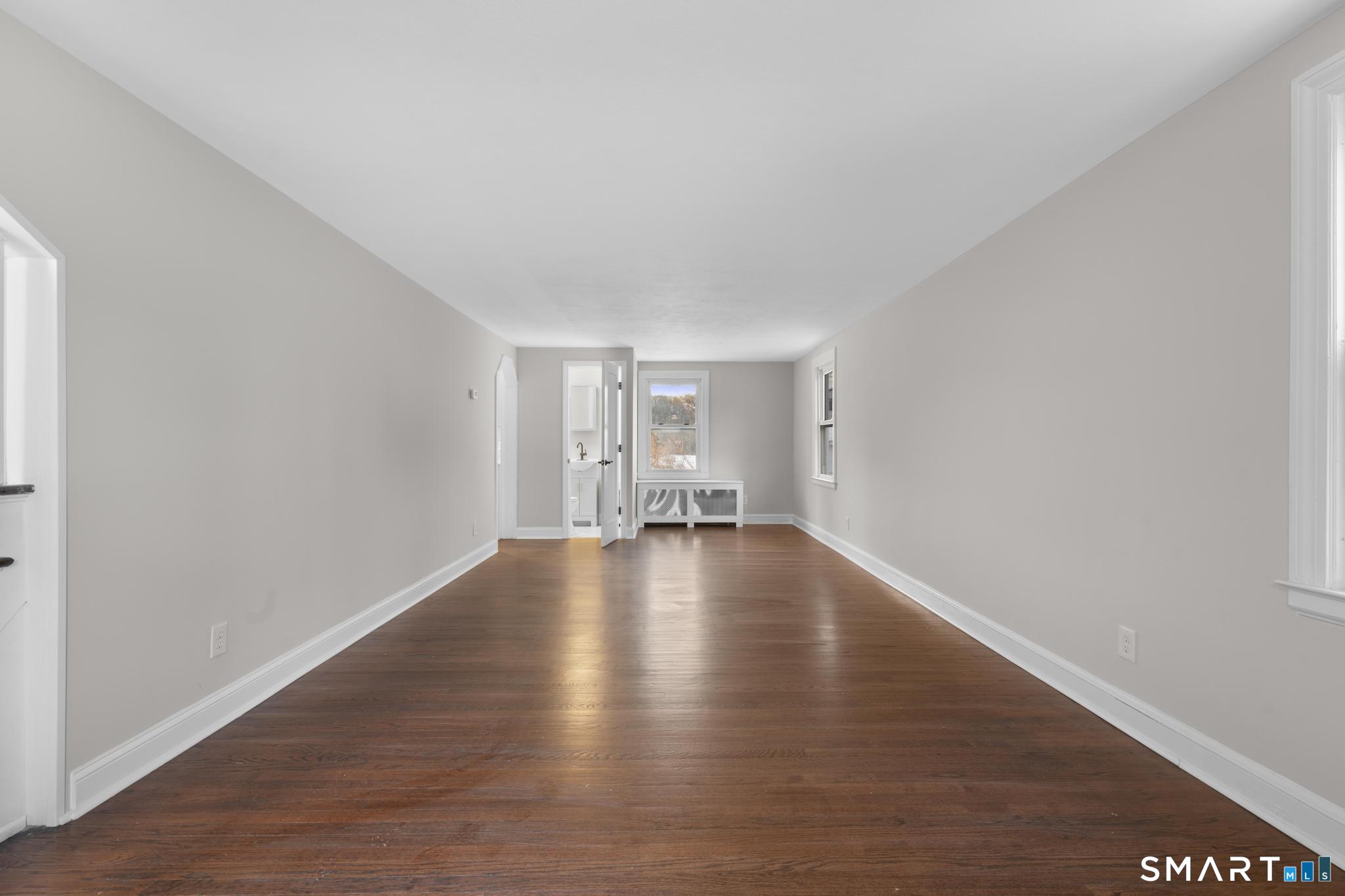 Homes for sale in Hamden, CT | 556 Dunbar Hill Rd, Hamden, CT 06514 | MLS# 24149484