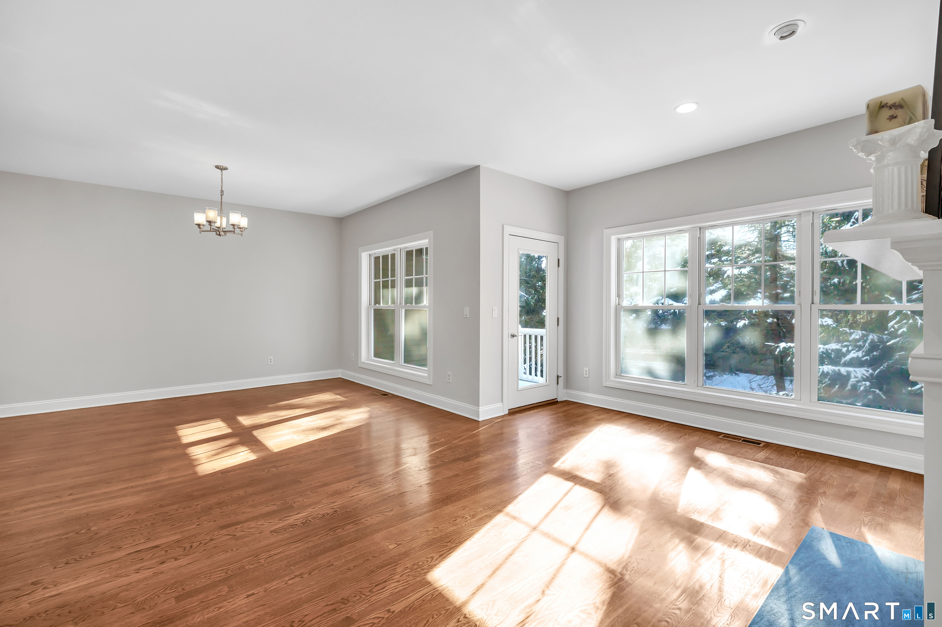 Photo 9 of 22 Ashwood Circle, Shelton, CT