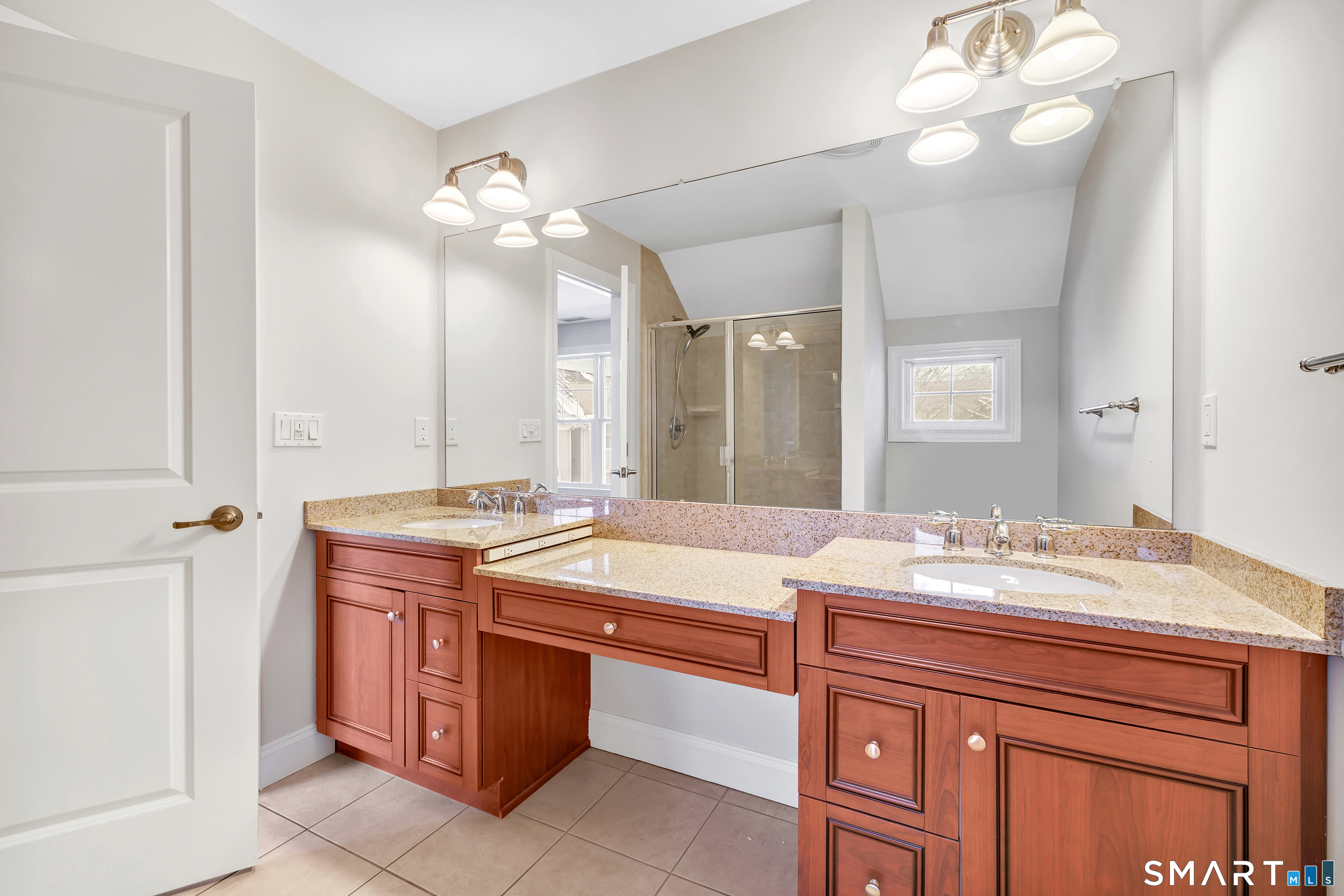 Photo 29 of 22 Ashwood Circle, Shelton, CT