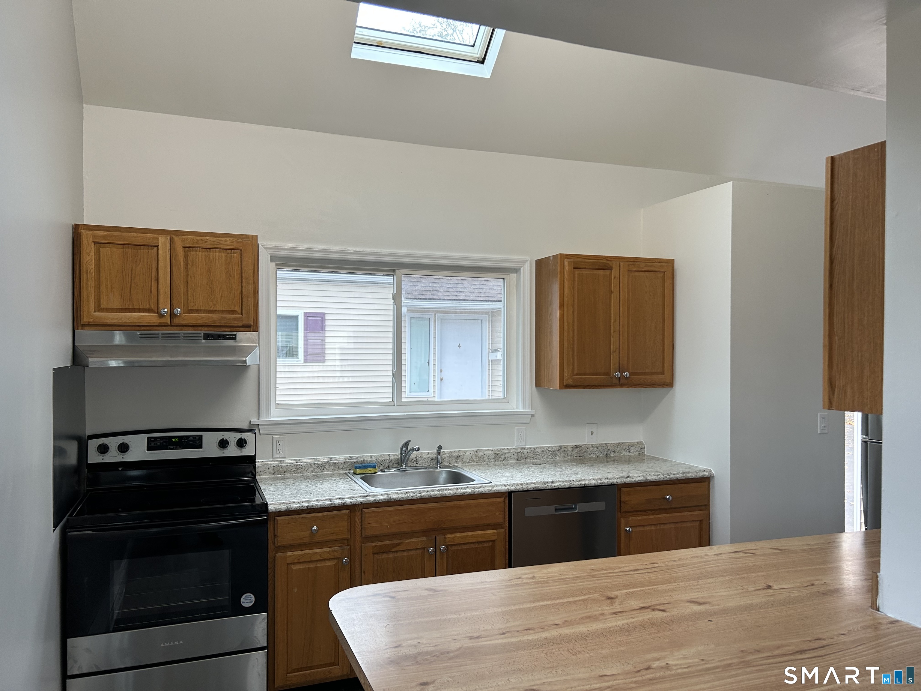 Photo 6 of 7 Linden Place, Danbury, CT