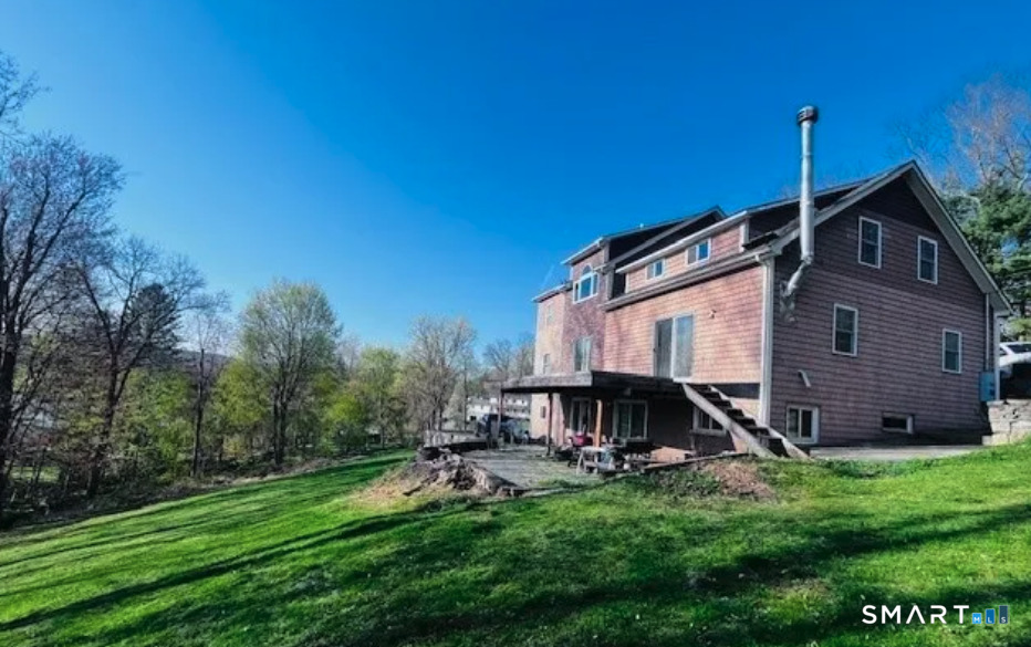 Homes for sale in New Fairfield, CT | 37 Fulton Dr, New Fairfield, CT 06812 | MLS# 24150335