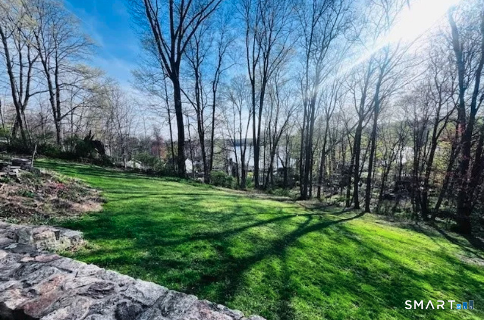 Homes for sale in New Fairfield, CT | 37 Fulton Dr, New Fairfield, CT 06812 | MLS# 24150335