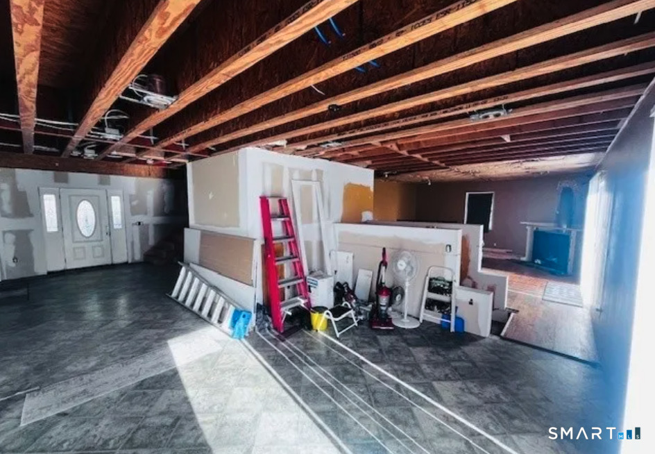 Homes for sale in New Fairfield, CT | 37 Fulton Dr, New Fairfield, CT 06812 | MLS# 24150335