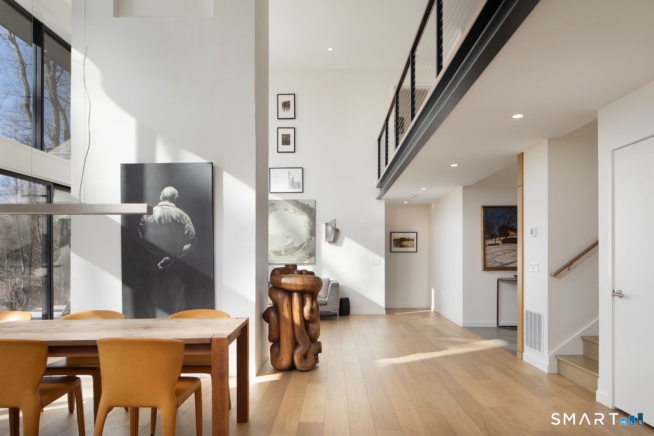 Photo 11 of 9 Overlook Drive, Salisbury, CT