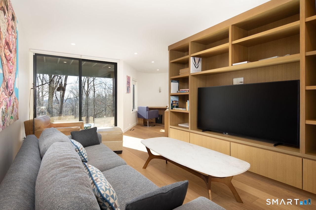 Photo 12 of 9 Overlook Drive, Salisbury, CT