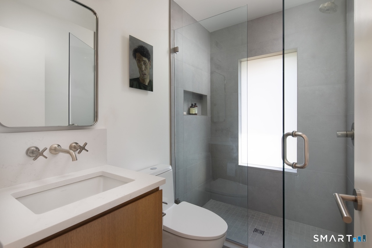 Photo 23 of 9 Overlook Drive, Salisbury, CT