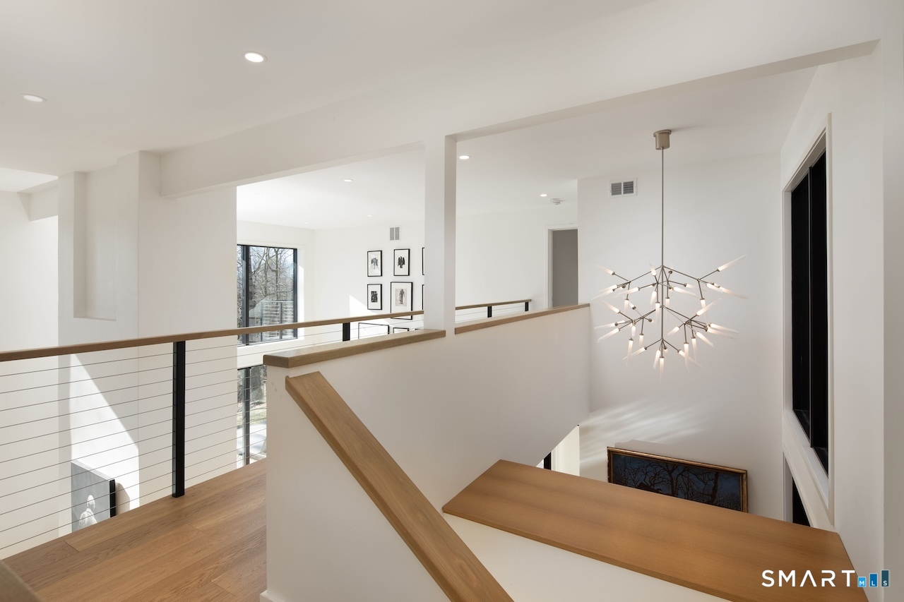 Photo 26 of 9 Overlook Drive, Salisbury, CT