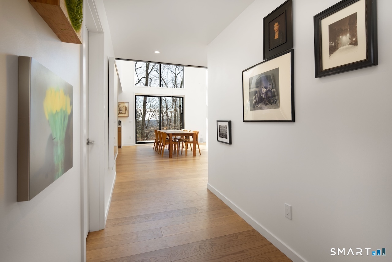 Photo 27 of 9 Overlook Drive, Salisbury, CT