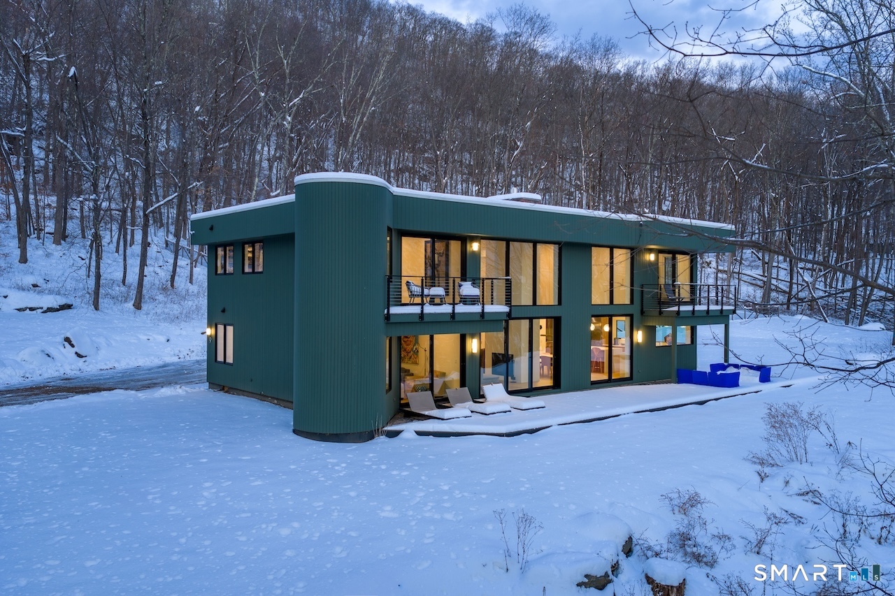 Photo 30 of 9 Overlook Drive, Salisbury, CT