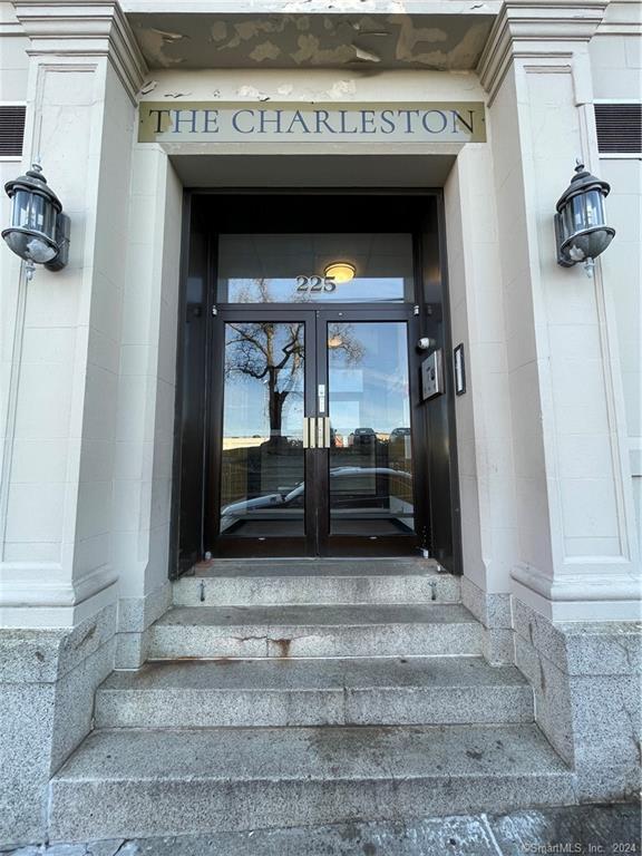 Photo 1 of 213 Golden Hill Street, Bridgeport, CT