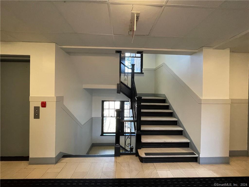 Photo 4 of 213 Golden Hill Street, Bridgeport, CT