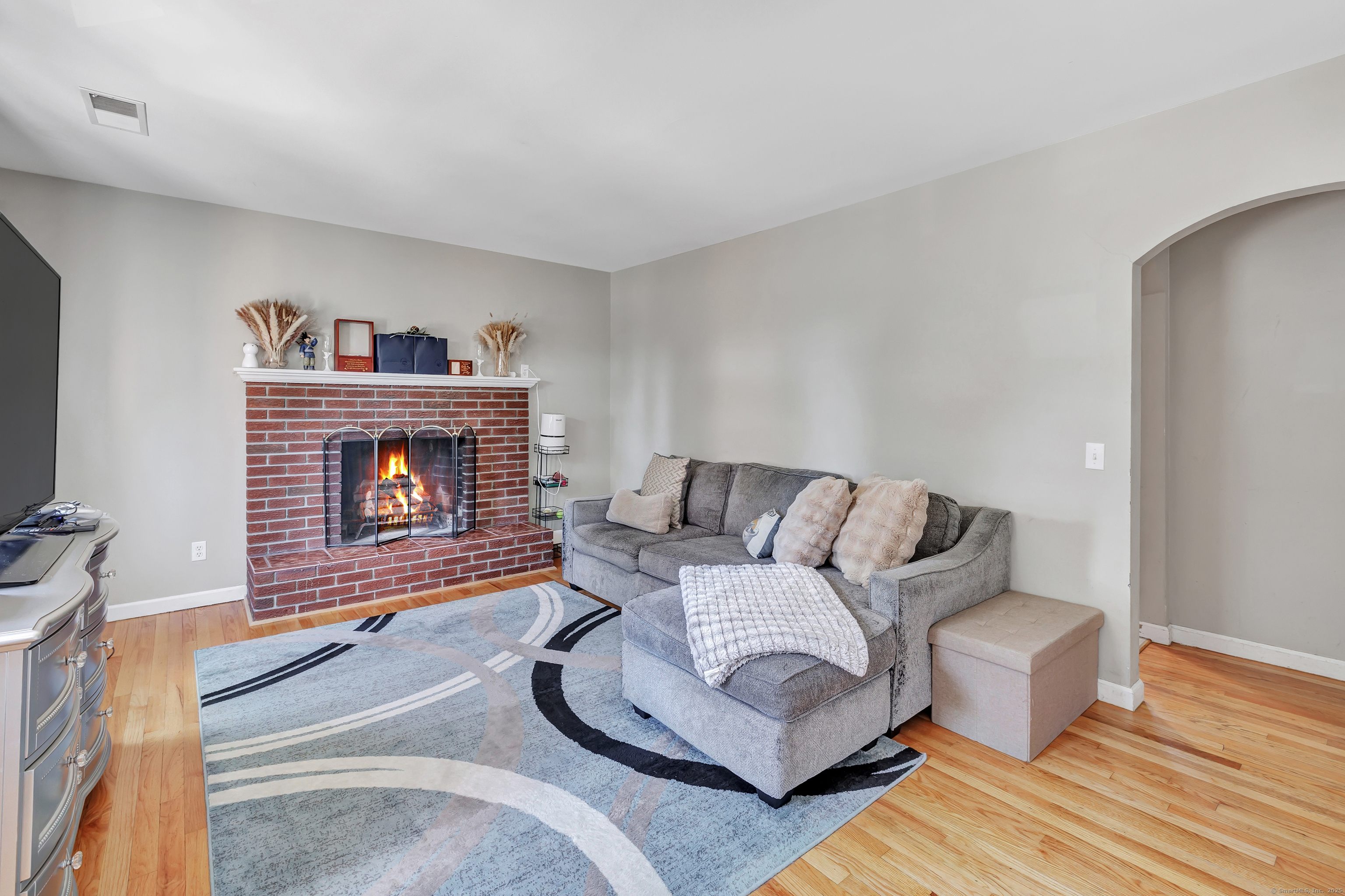 Homes for sale in Bridgeport, CT | 574 Thorme St, Bridgeport, CT 06606 | MLS# 24150374