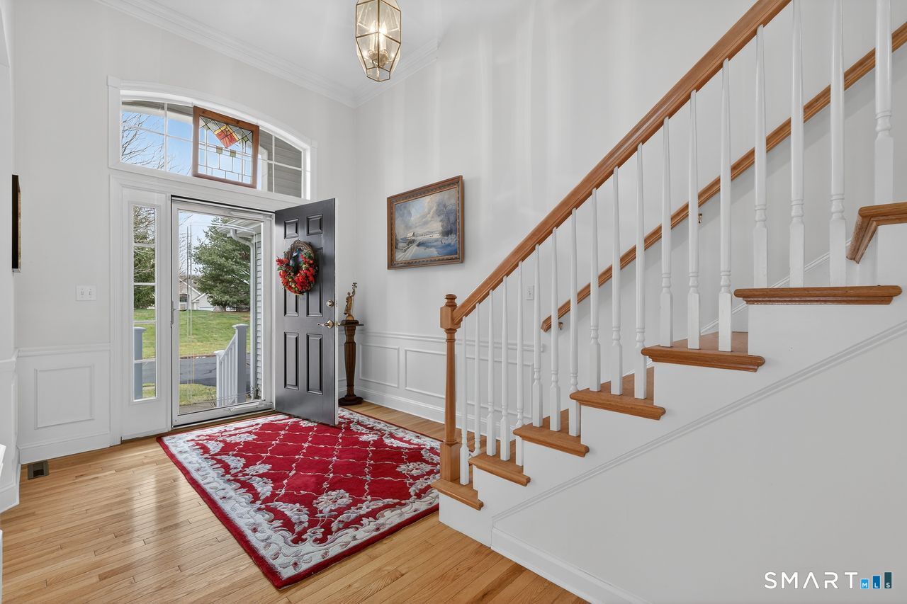 Homes for sale in Oxford, CT | 185 Country Club Dr #185, Oxford, CT 06478 | MLS# 24150423