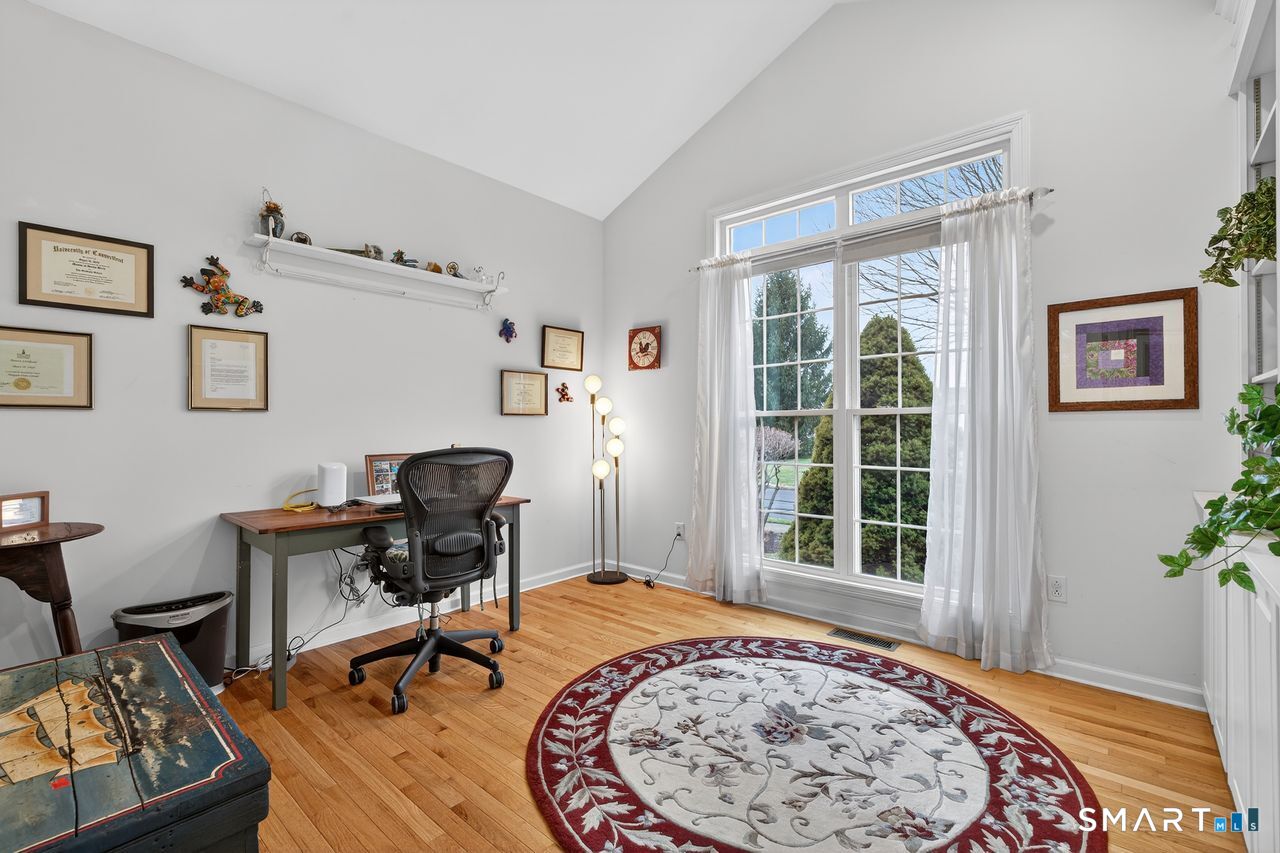 Homes for sale in Oxford, CT | 185 Country Club Dr #185, Oxford, CT 06478 | MLS# 24150423