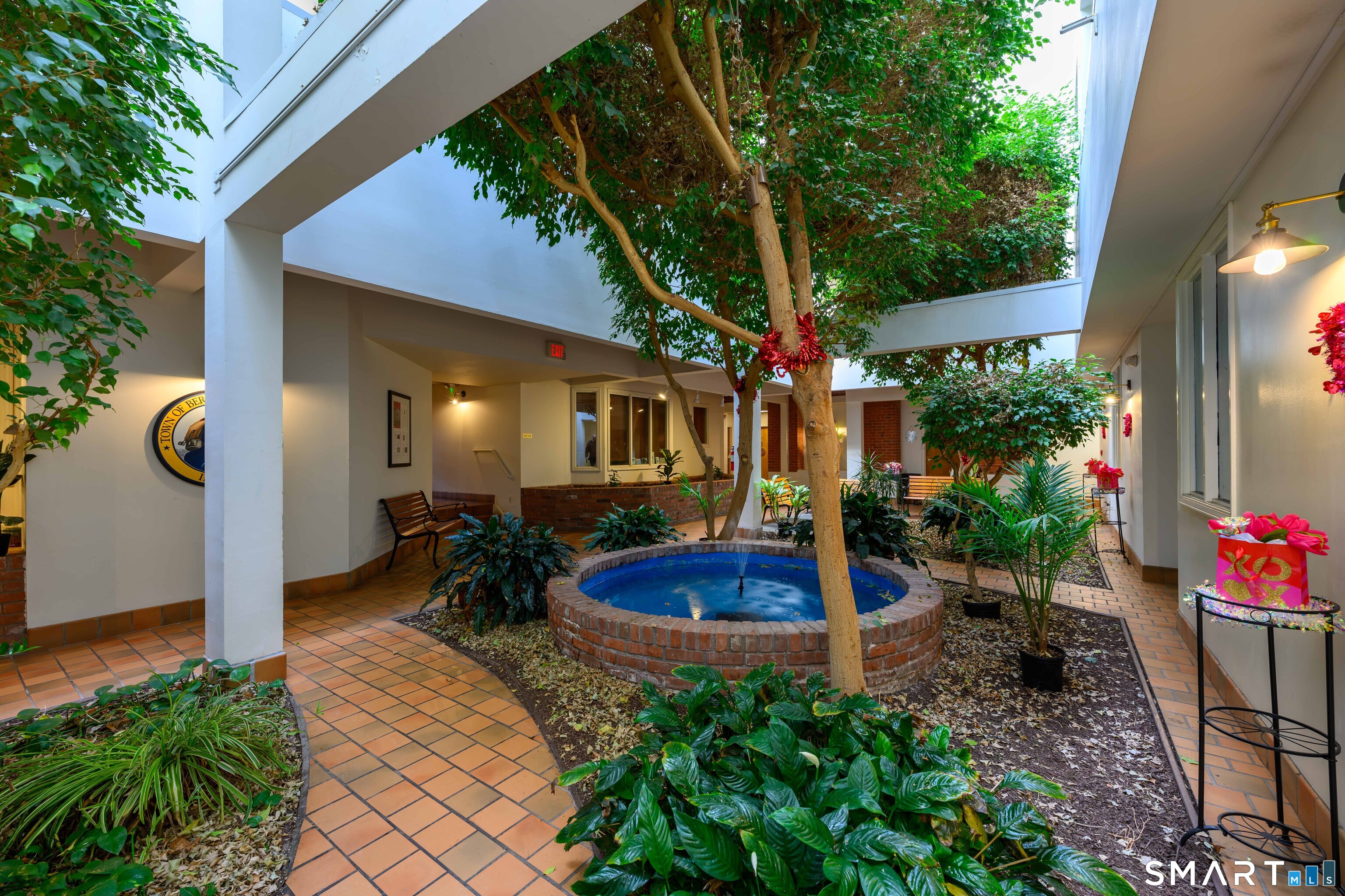 Photo 5 of 319 New Britain Road, Berlin, CT